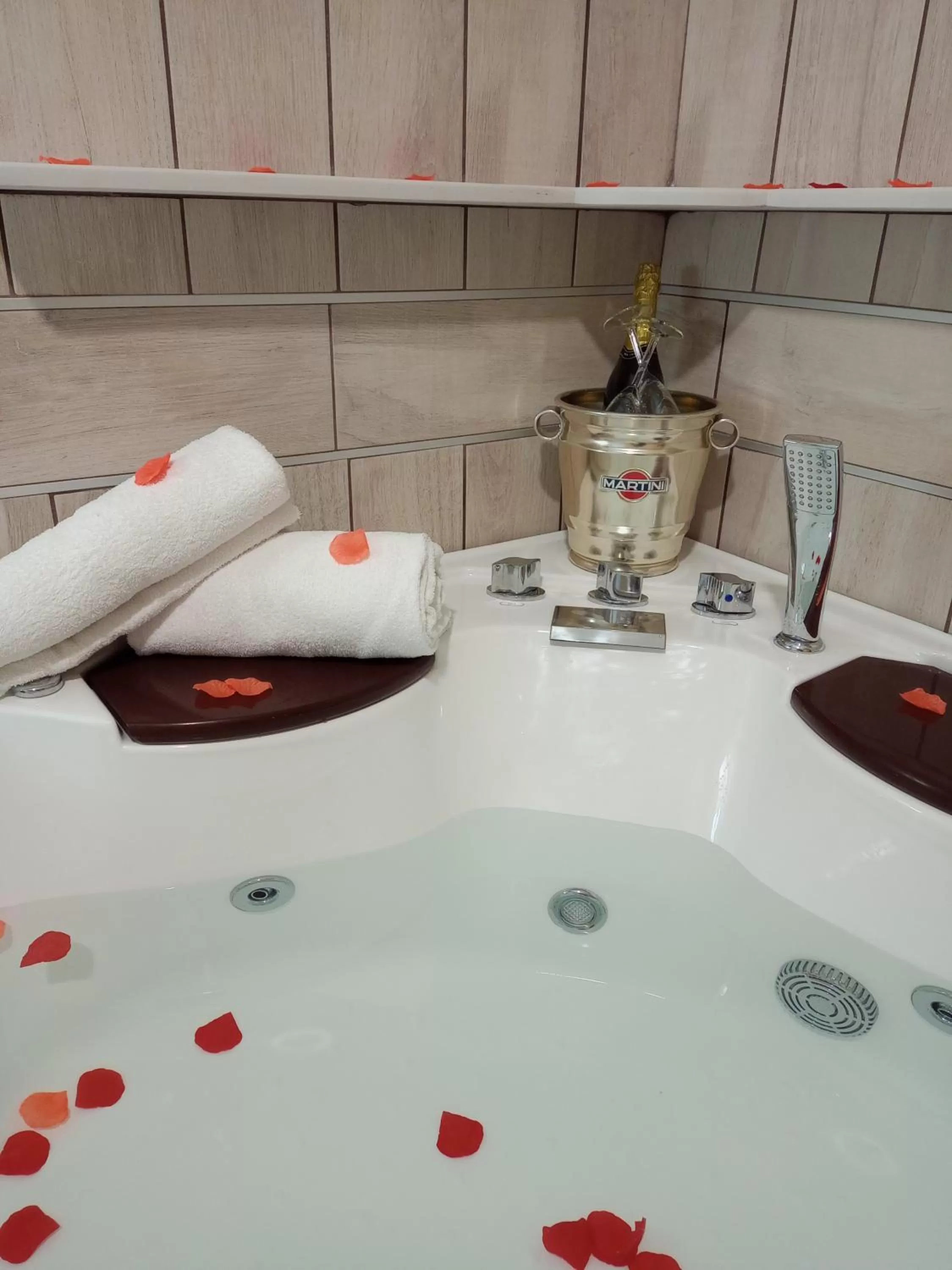 Bathroom in Hotel Garden Napoli