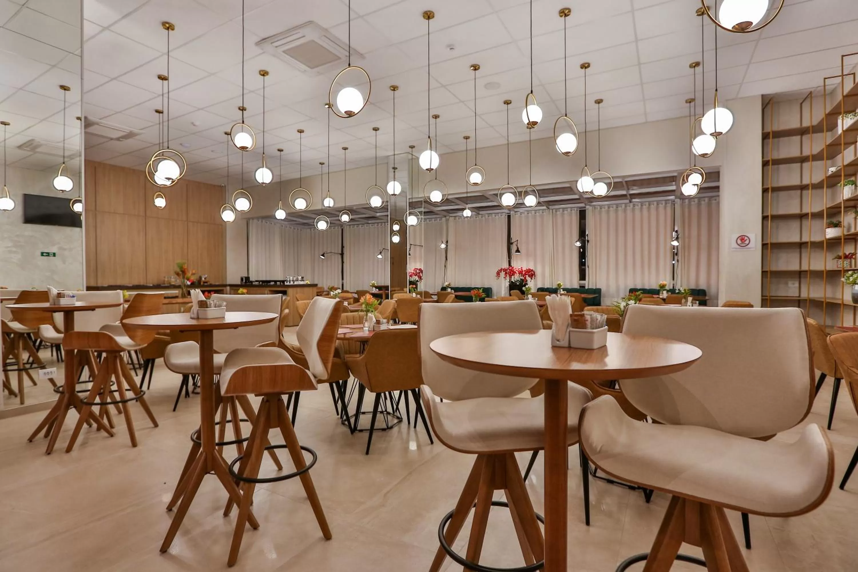 Restaurant/places to eat in Executive Inn Fernandopolis