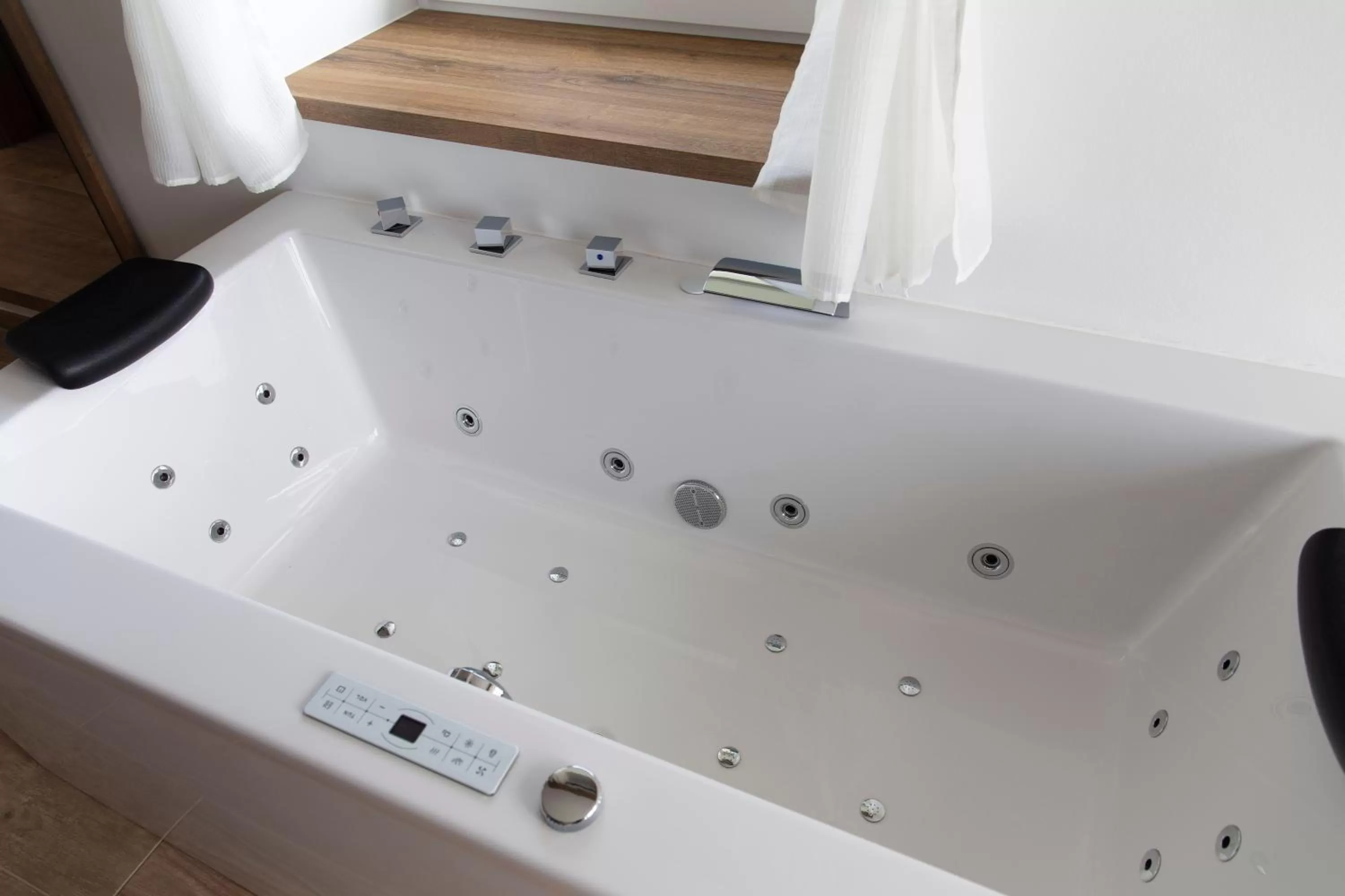 Property building in Vila Marin Miler