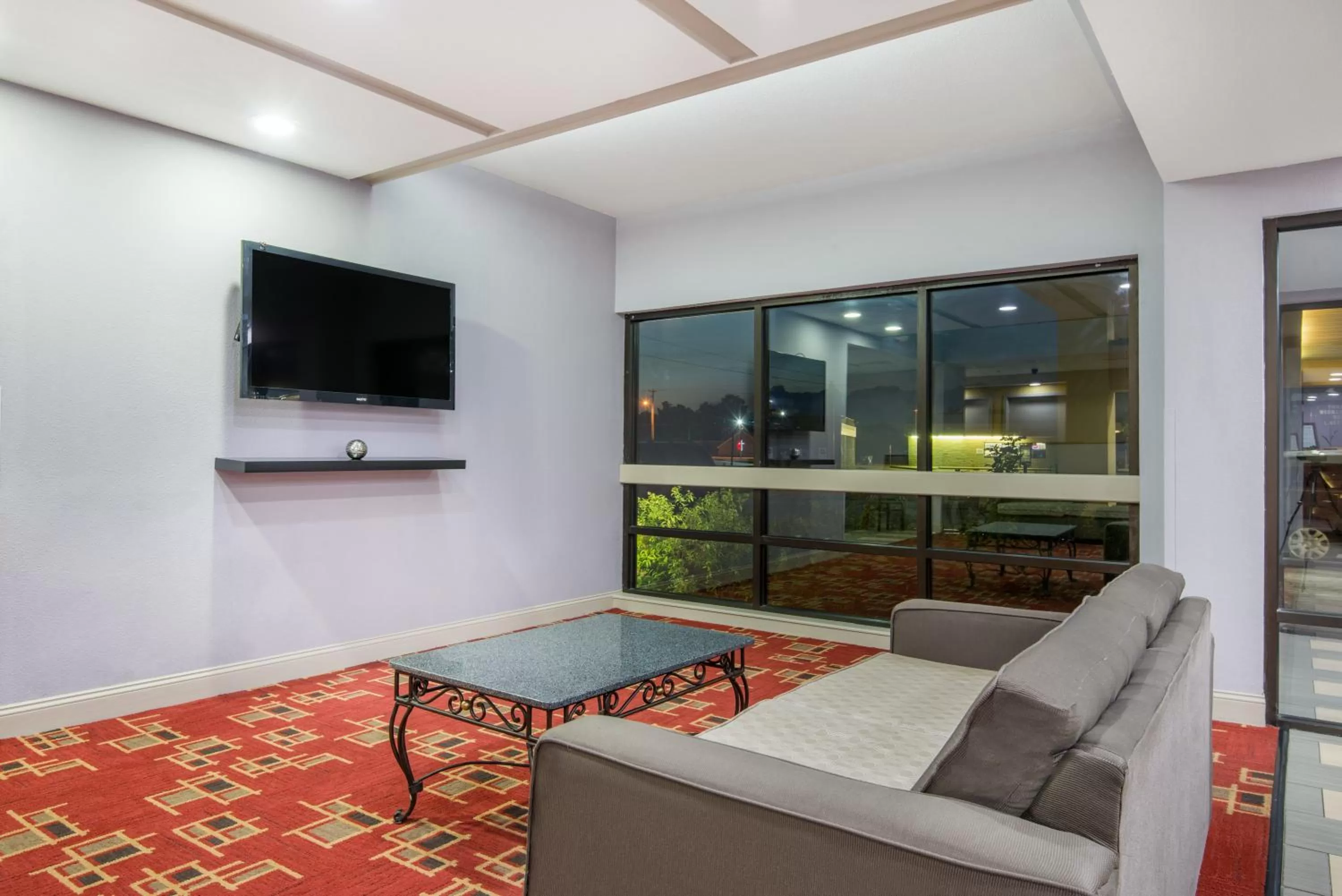 Super 8 by Wyndham Wichita South