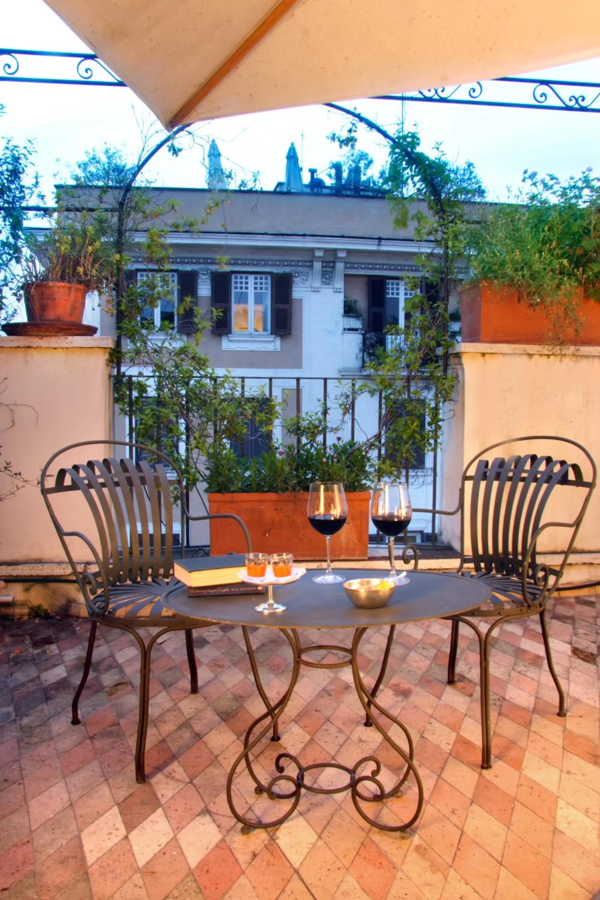 Restaurant/places to eat in Boutique Hotel Anahi