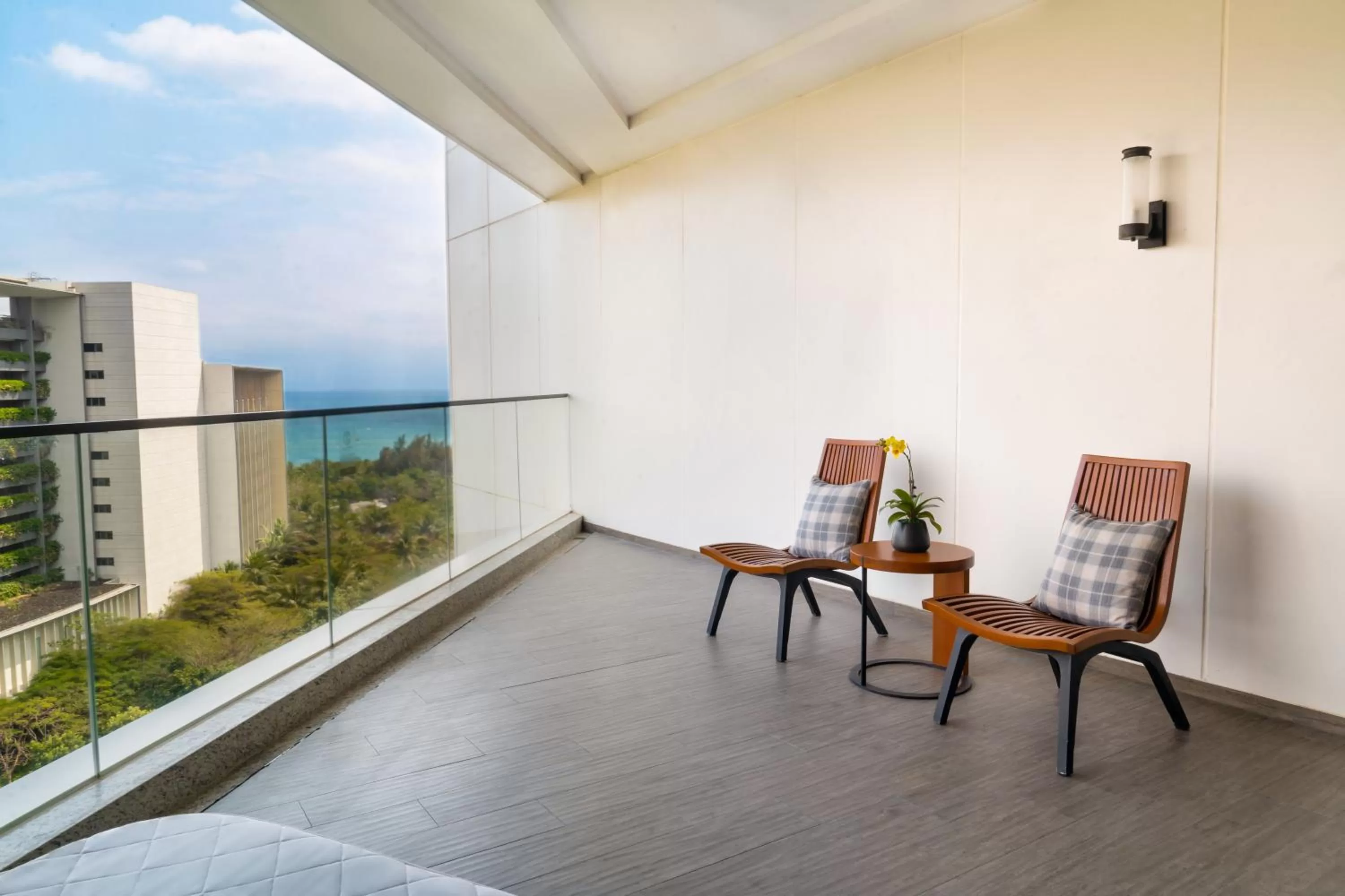 Balcony/Terrace in Crowne Plaza Sanya Haitang Bay Resort by IHG