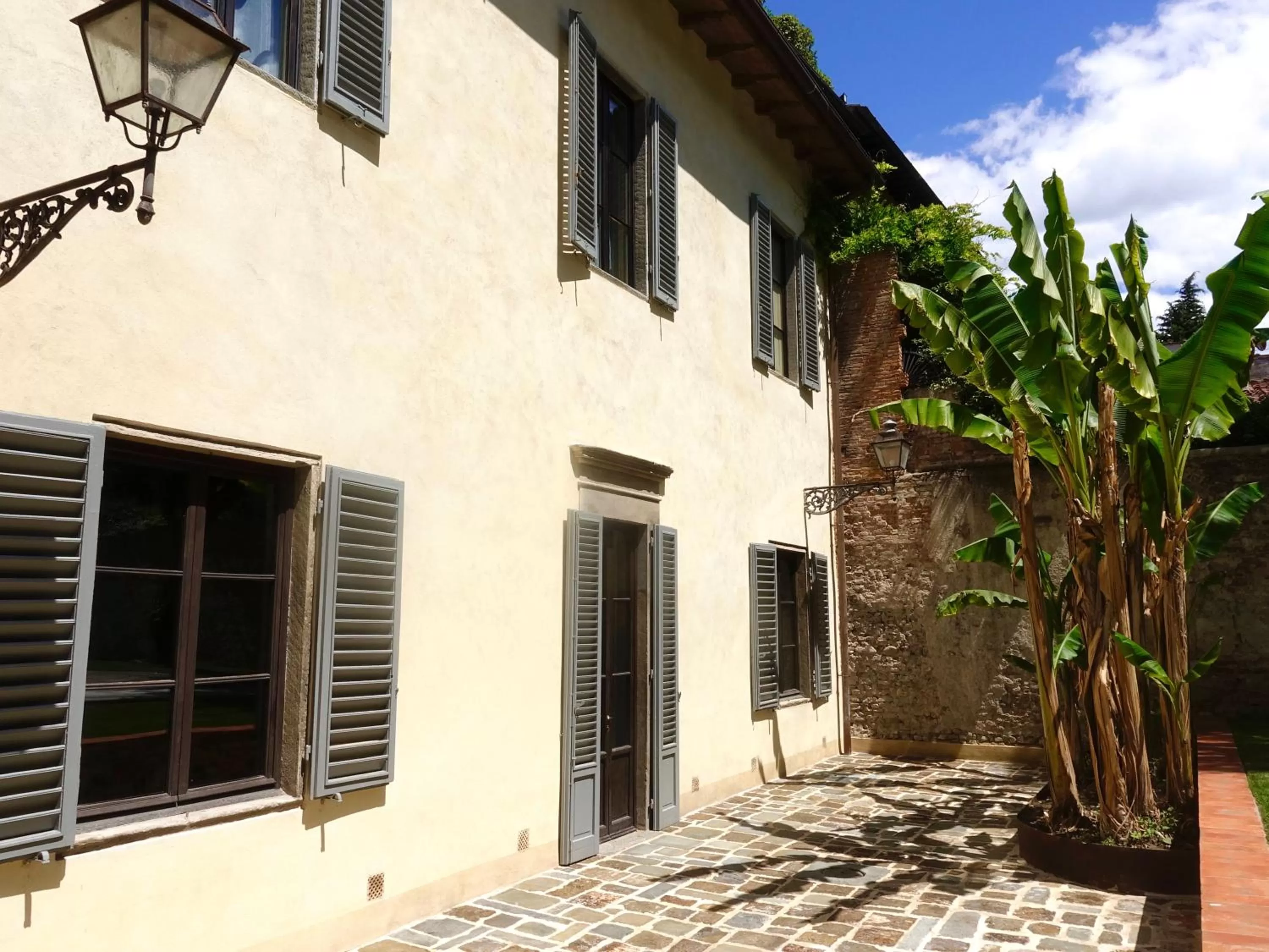 Garden in Numa Florence Palazzo San Niccolò