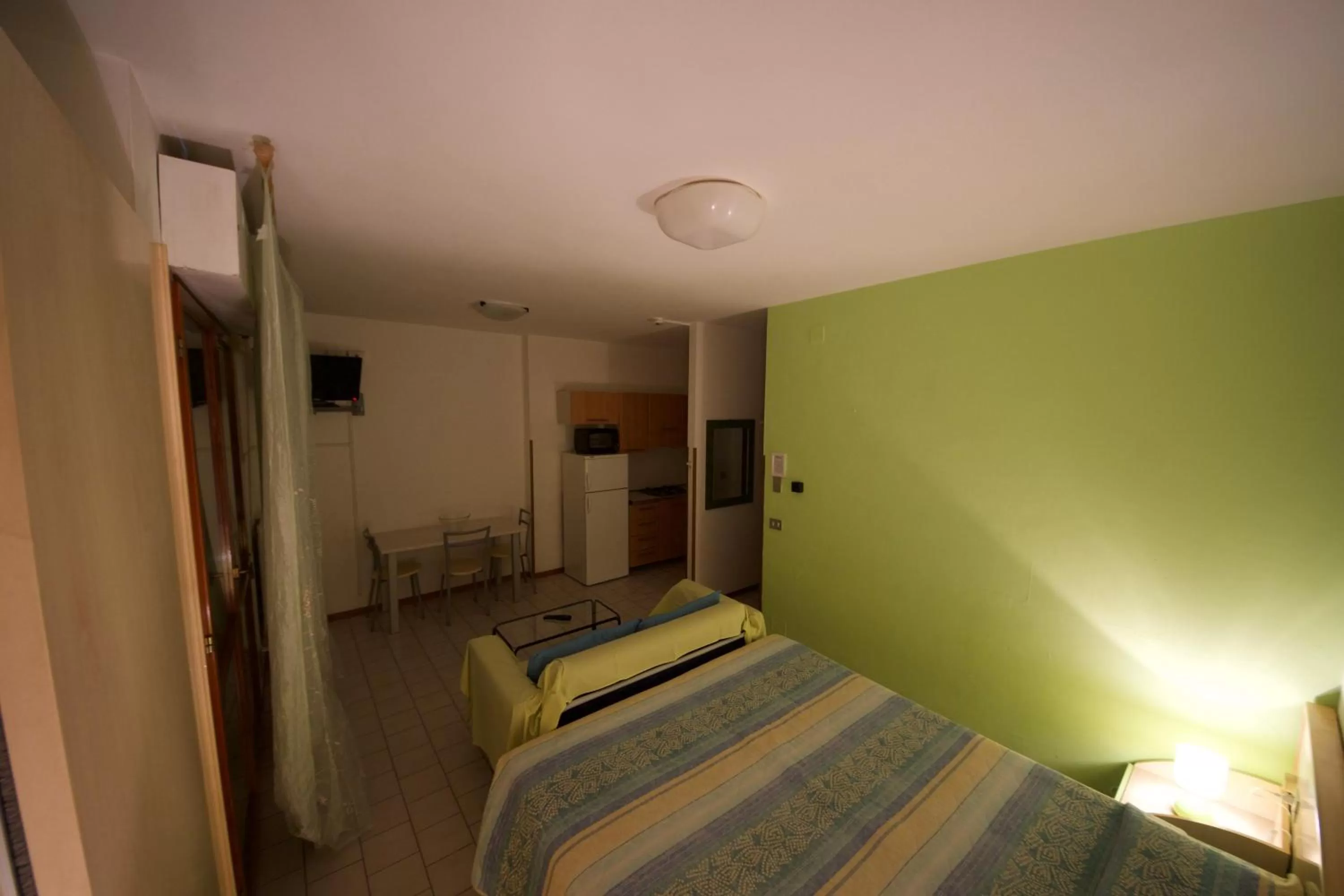 View (from property/room), Bed in Parmigianino Apartments