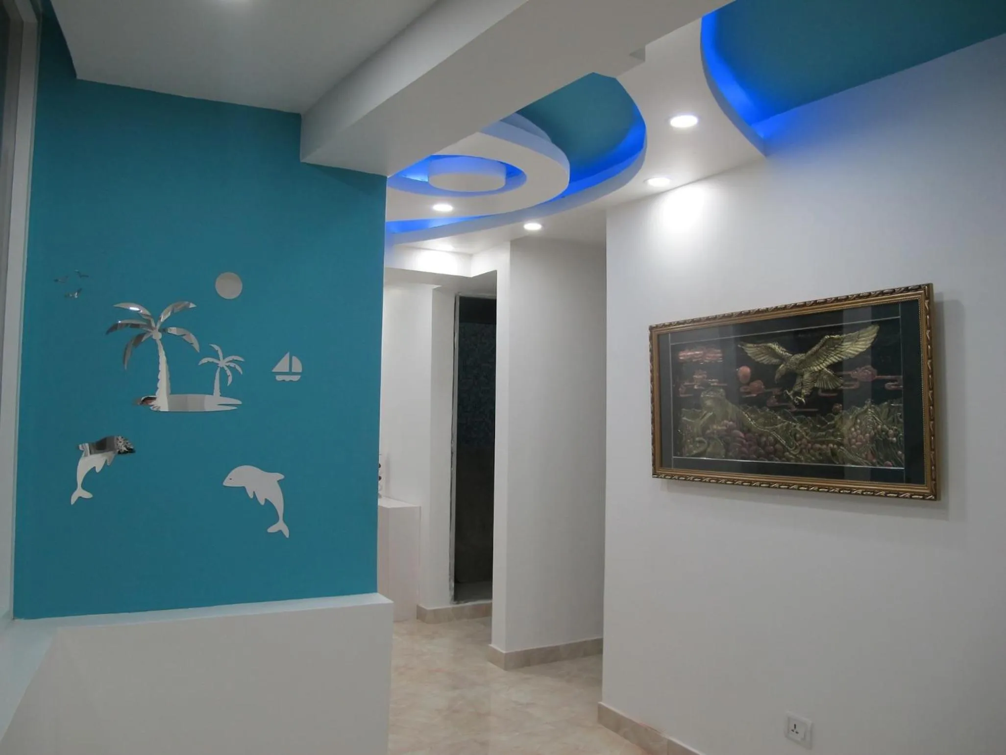 Decorative detail in Royal Penguin Boutique Hotel & Spa