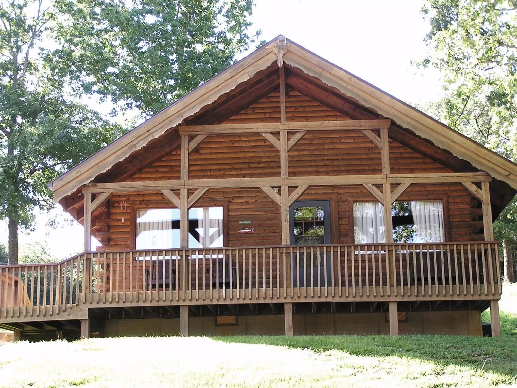 Facade/entrance in Mill Creek Resort on Table Rock Lake