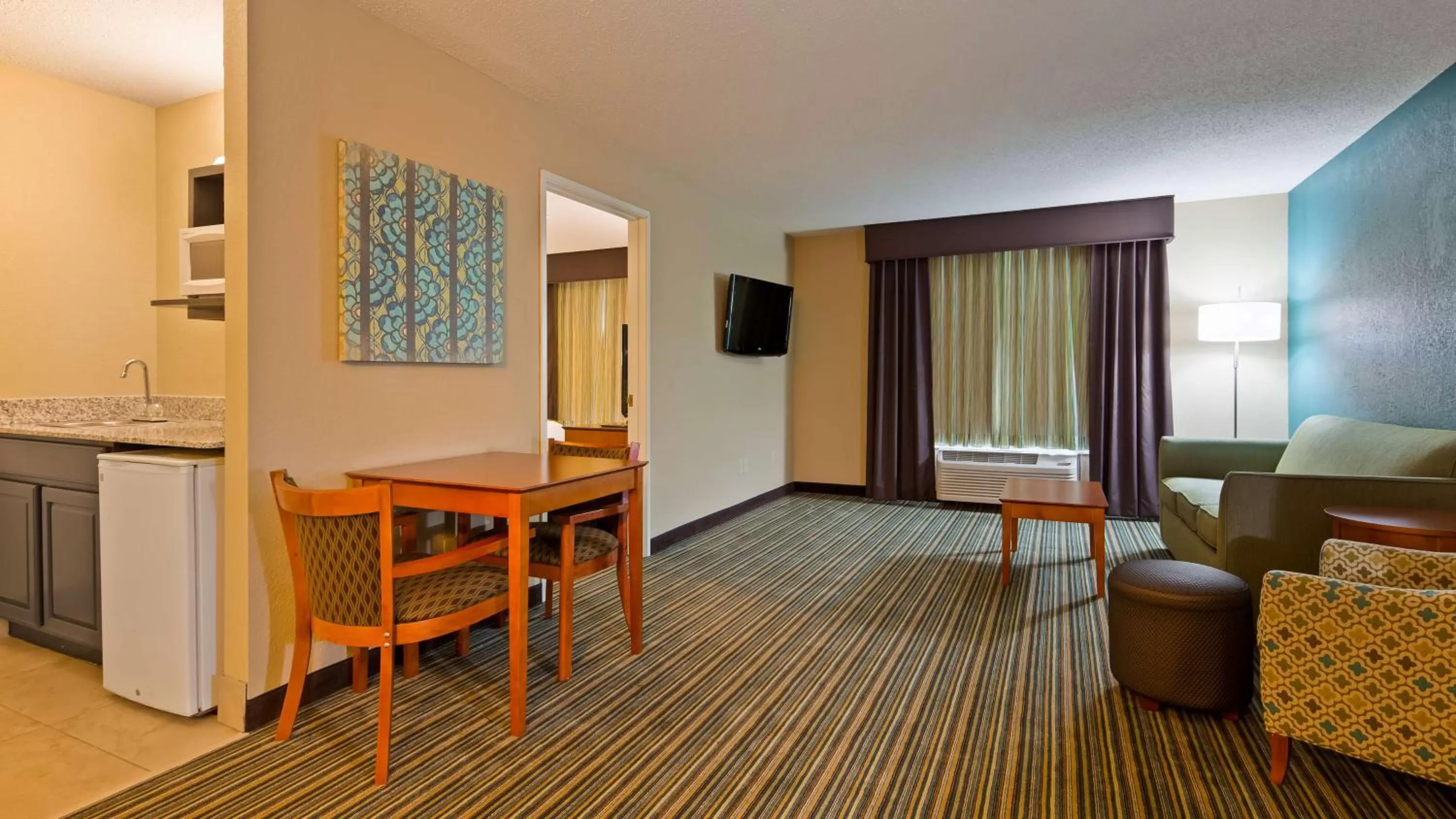 Photo of the whole room in BEST WESTERN Plus Menomonie Inn & Suites