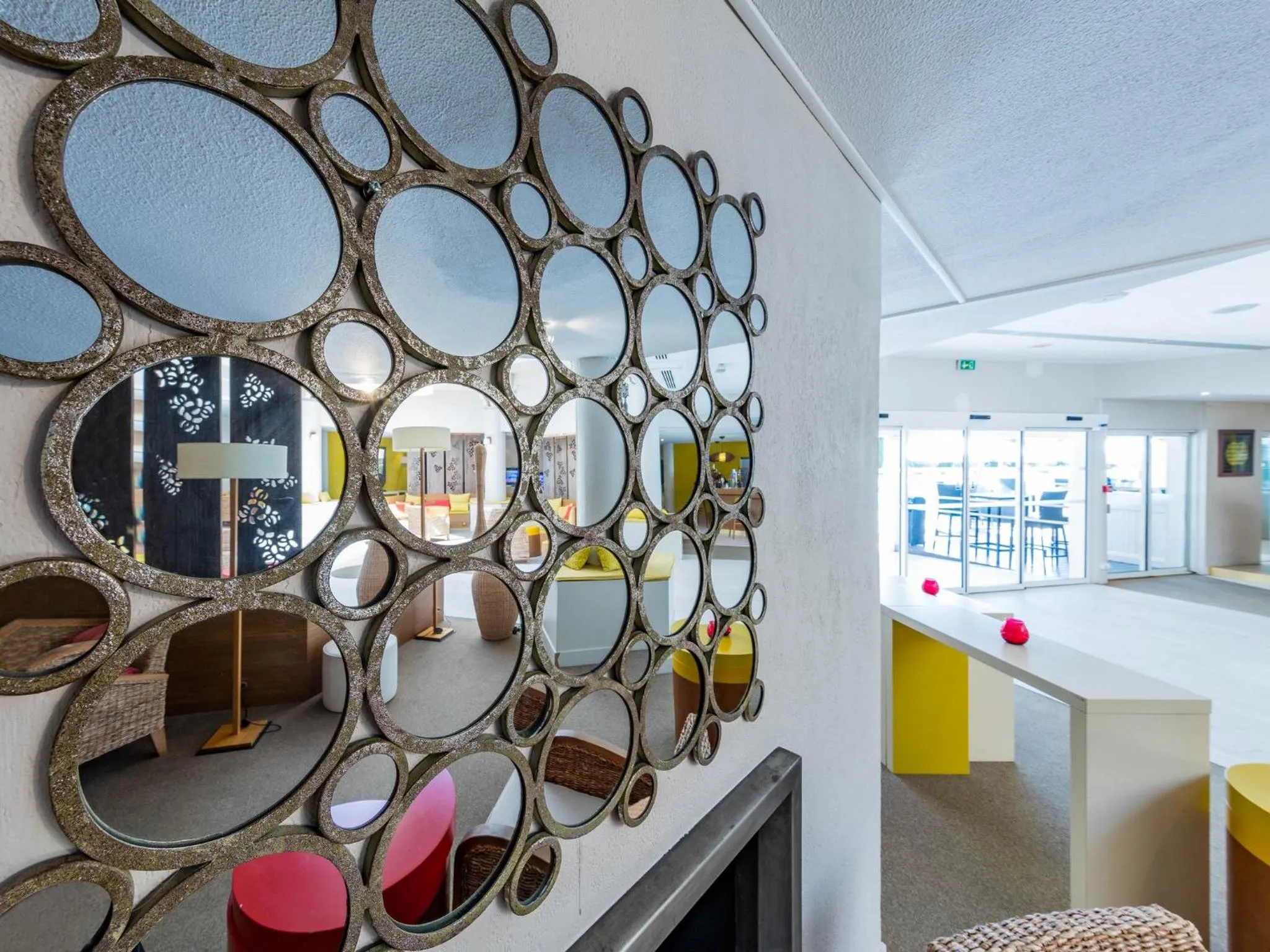 Lobby or reception in Garrigae Domaine de l'Esterel - piscine & SPA Cinq Mondes