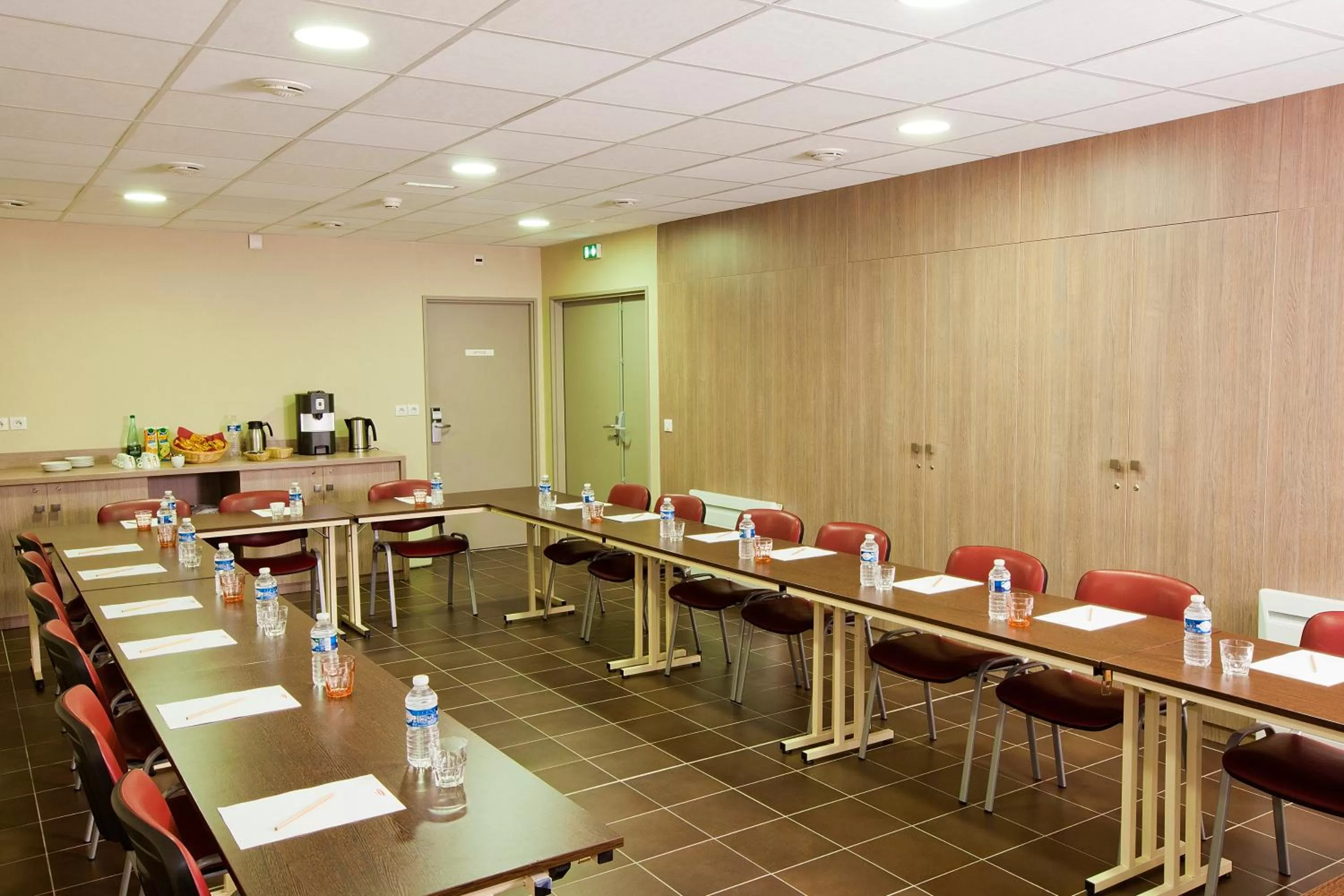 Meeting/conference room in Residhome Reims Centre