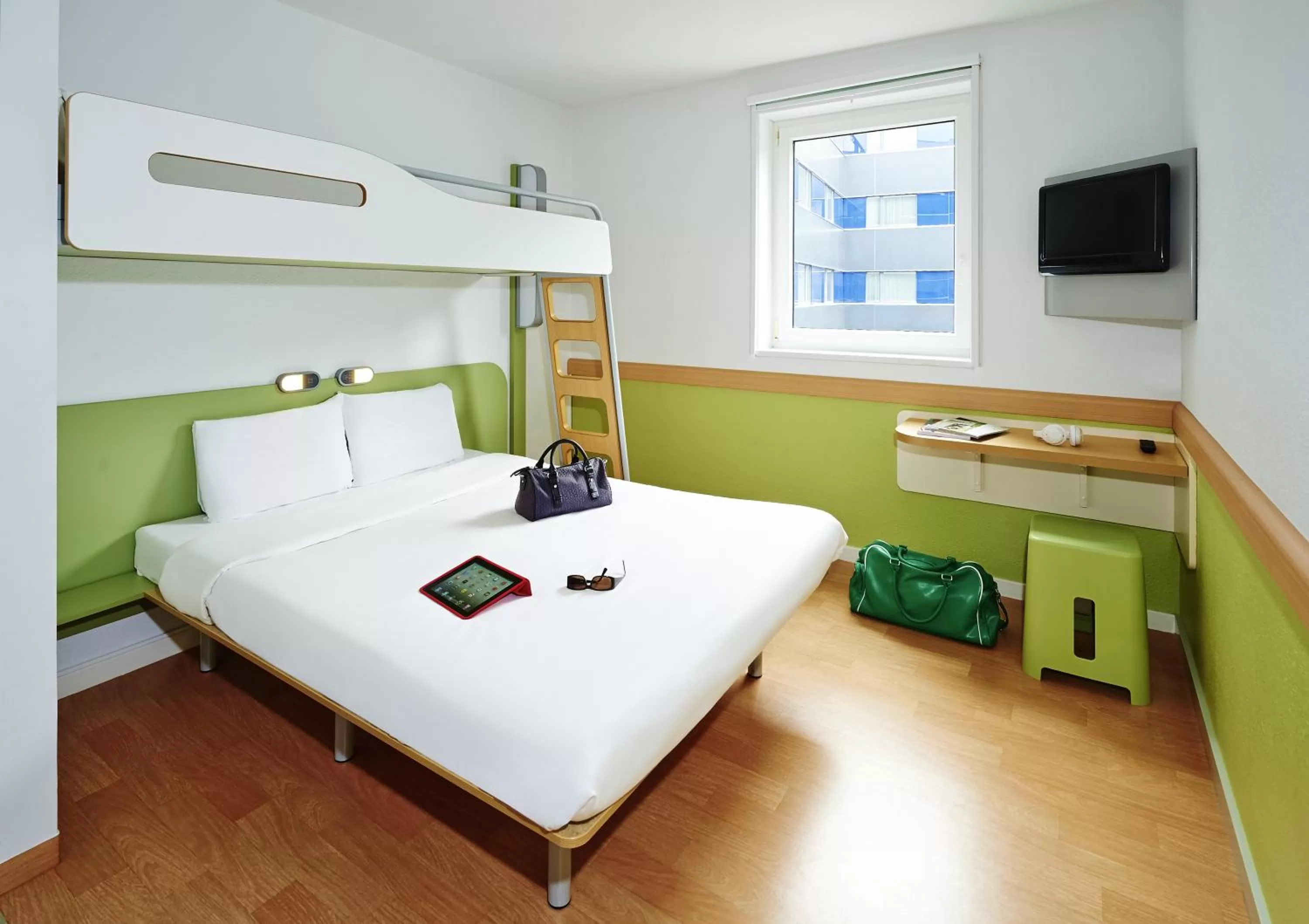 Photo of the whole room, Bed in ibis budget Basel City