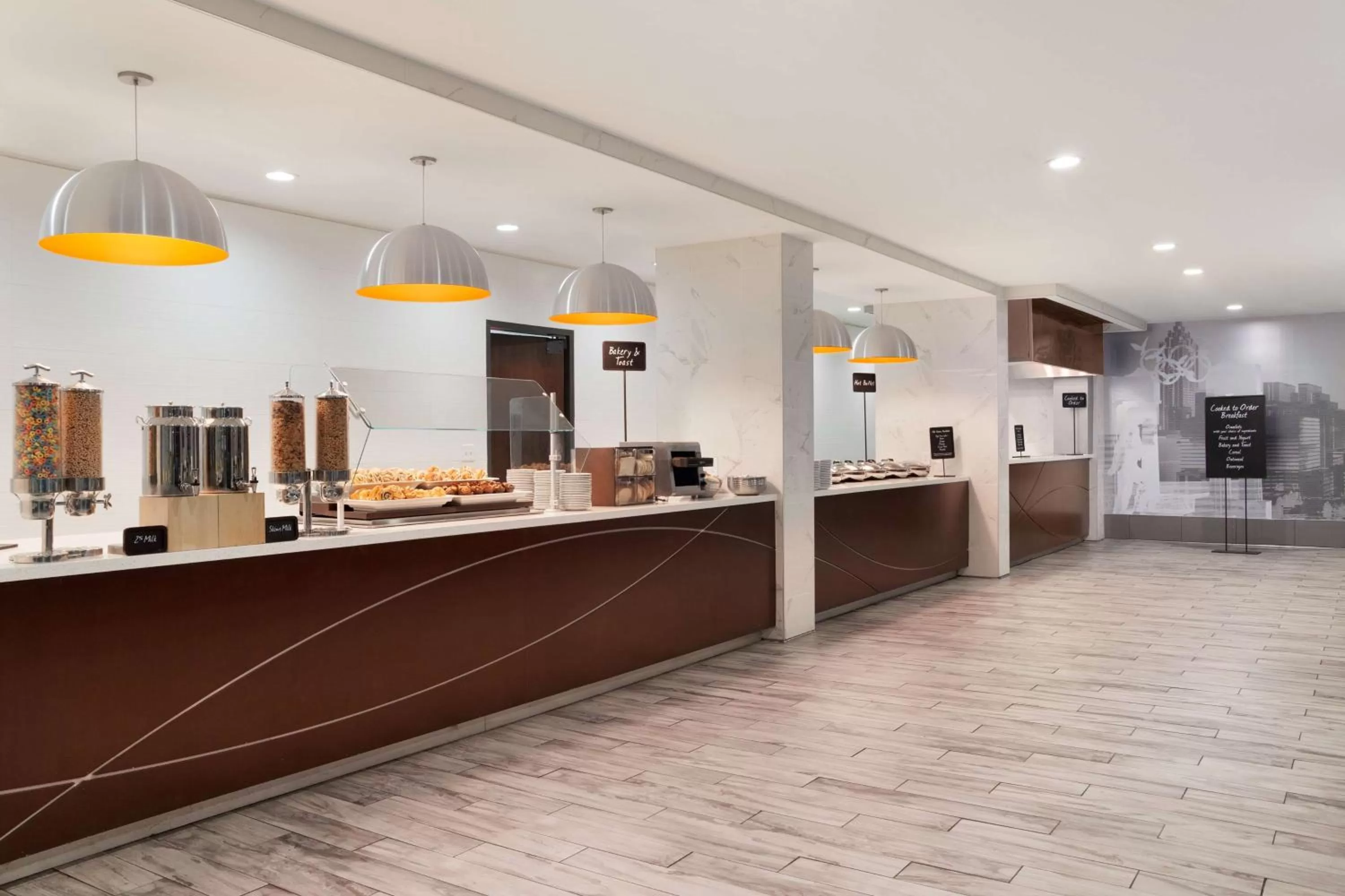 Breakfast in Embassy Suites by Hilton Atlanta Airport