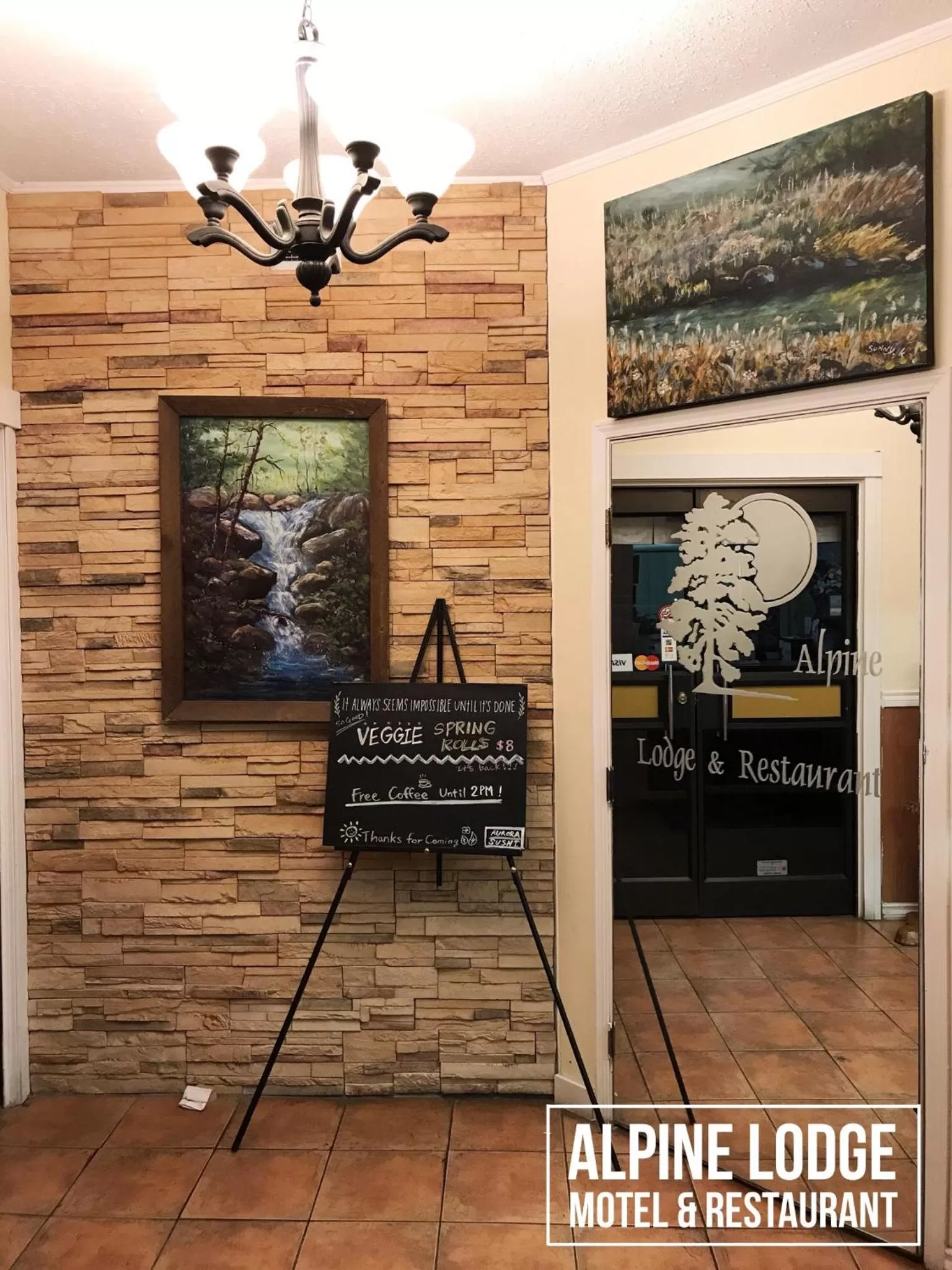 Lobby or reception in Alpine Lodge Motel & Restaurant