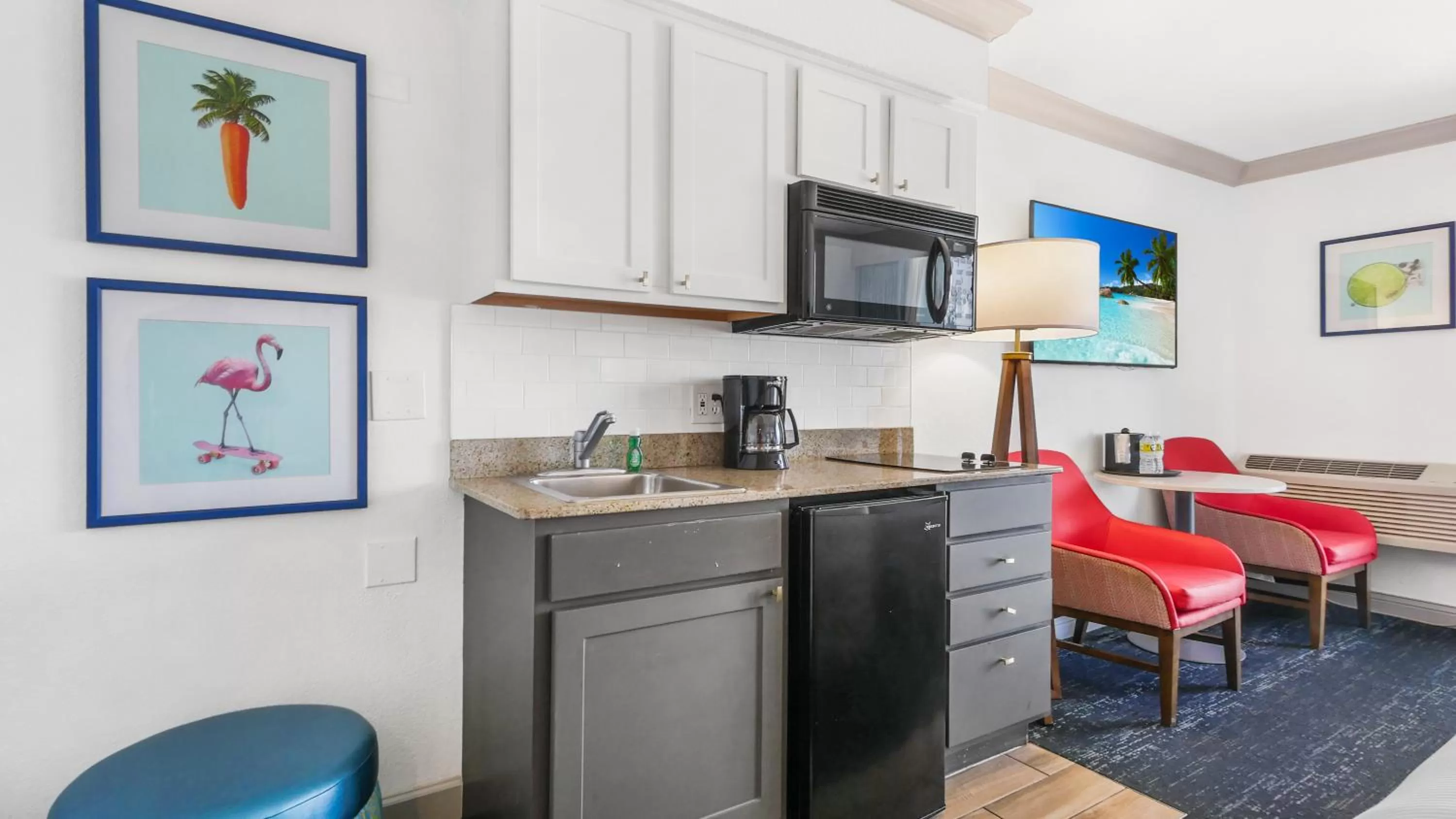 Kitchen or kitchenette in Bilmar Beach Resort