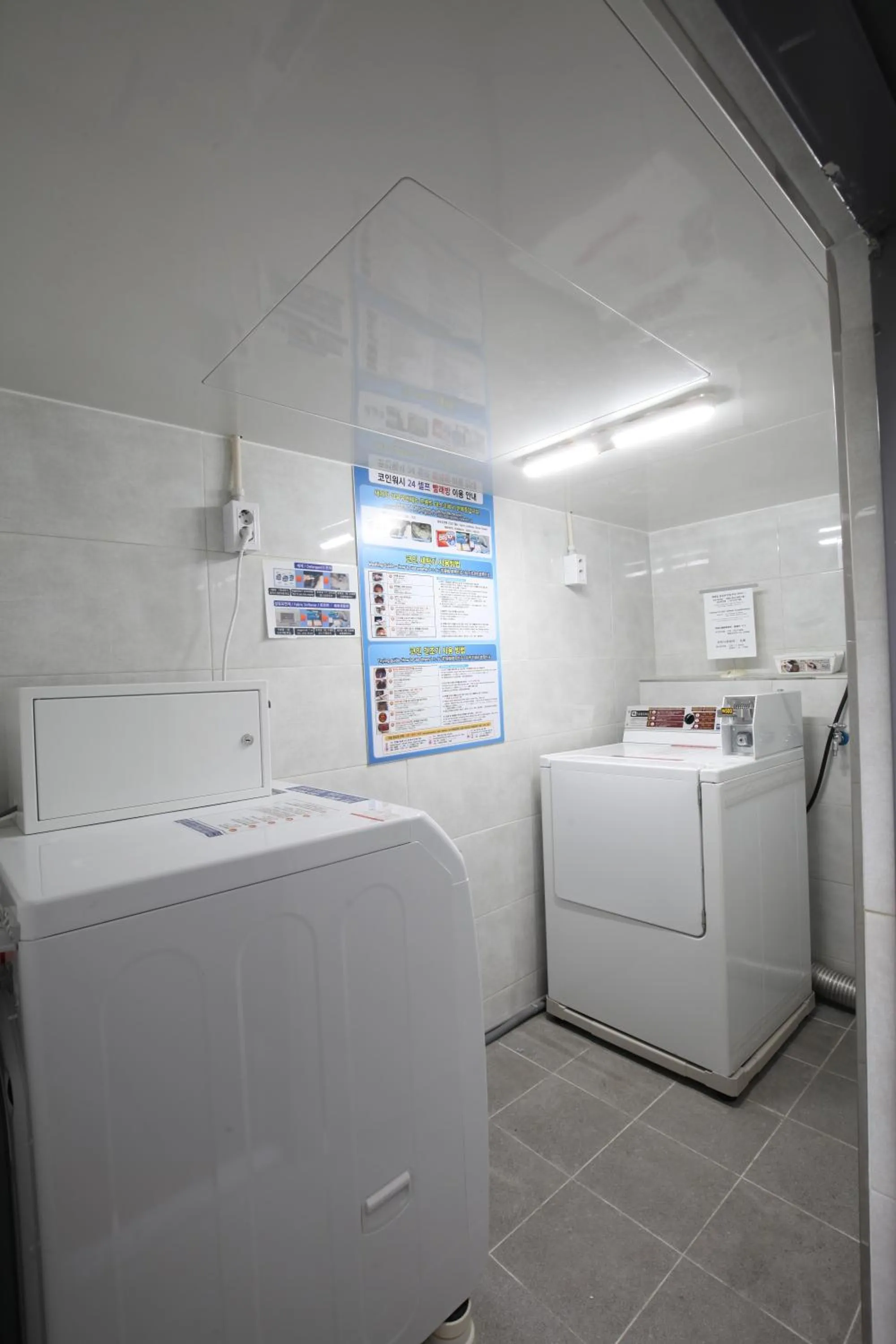 Decorative detail in Angel Hotel