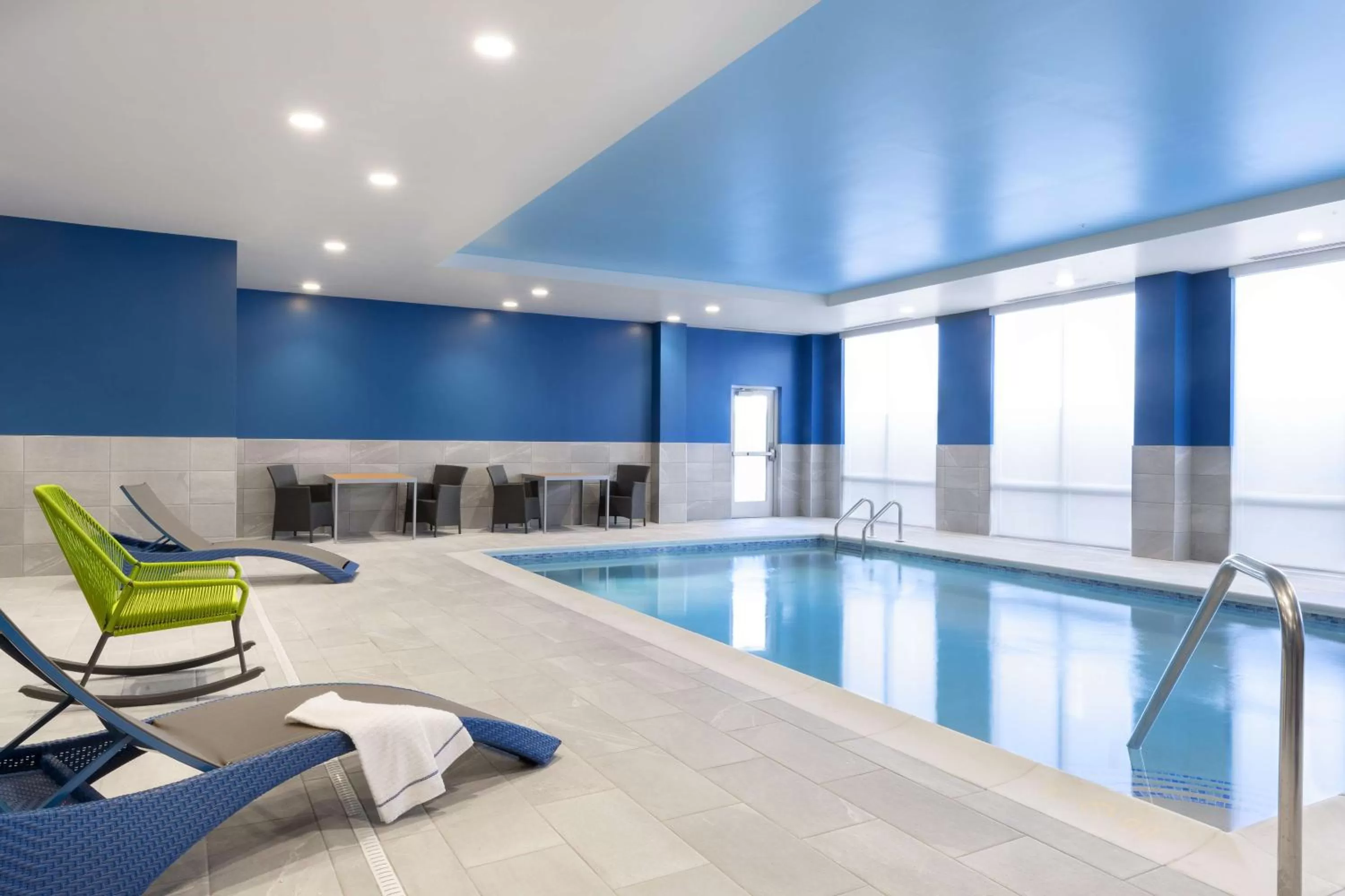 Pool view in Hampton Inn & Suites St Charles Old Town Area, Mo