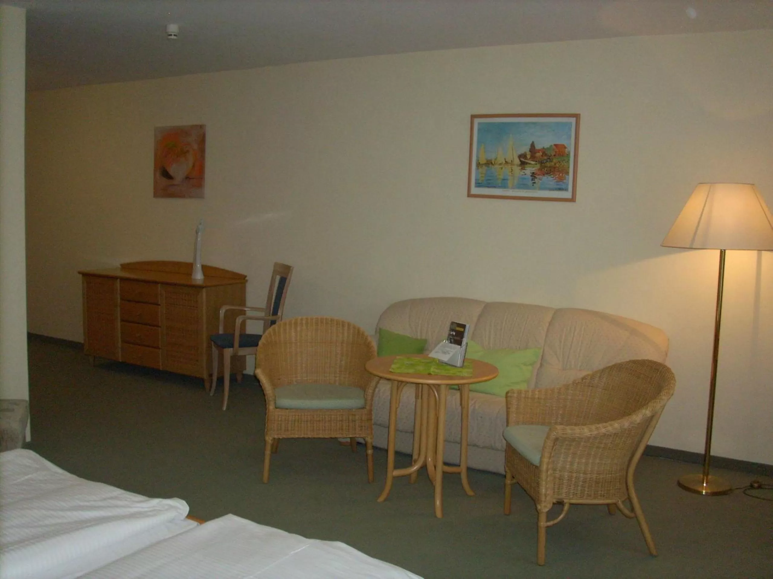 Decorative detail, Bed in Hotel am Wariner See