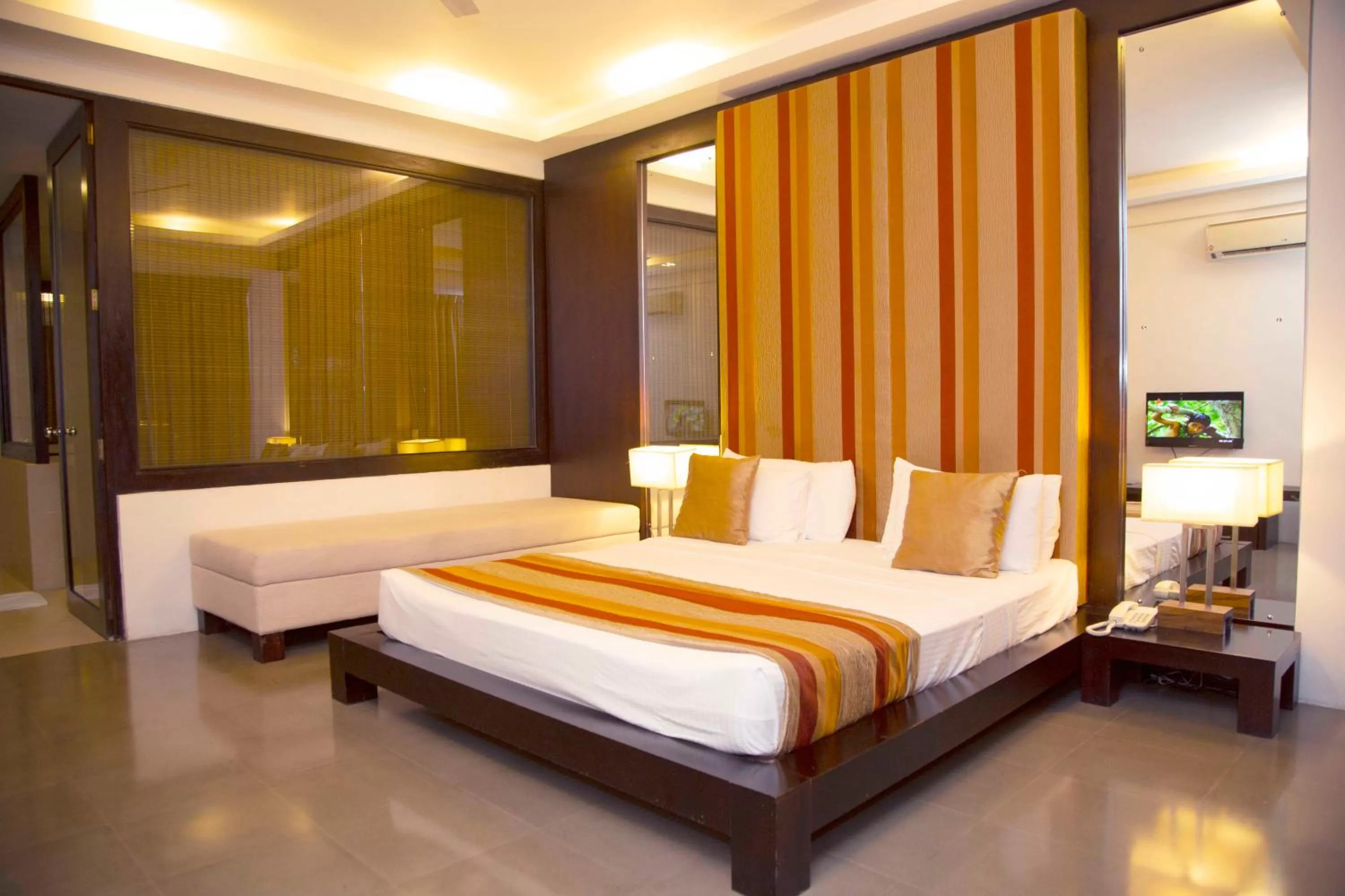 Bedroom, Bed in Kandy The Tourmaline