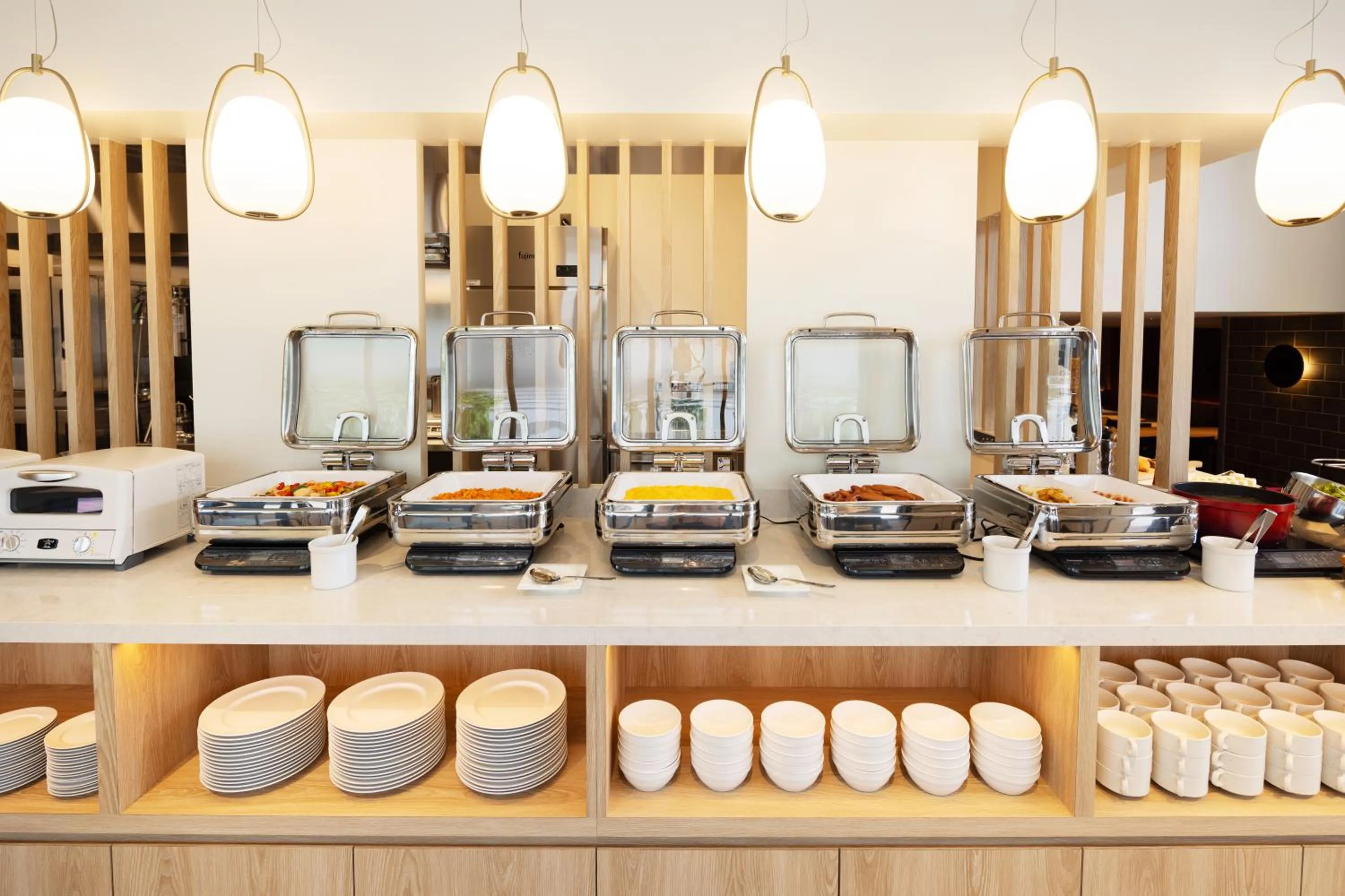 Breakfast in the b akasaka