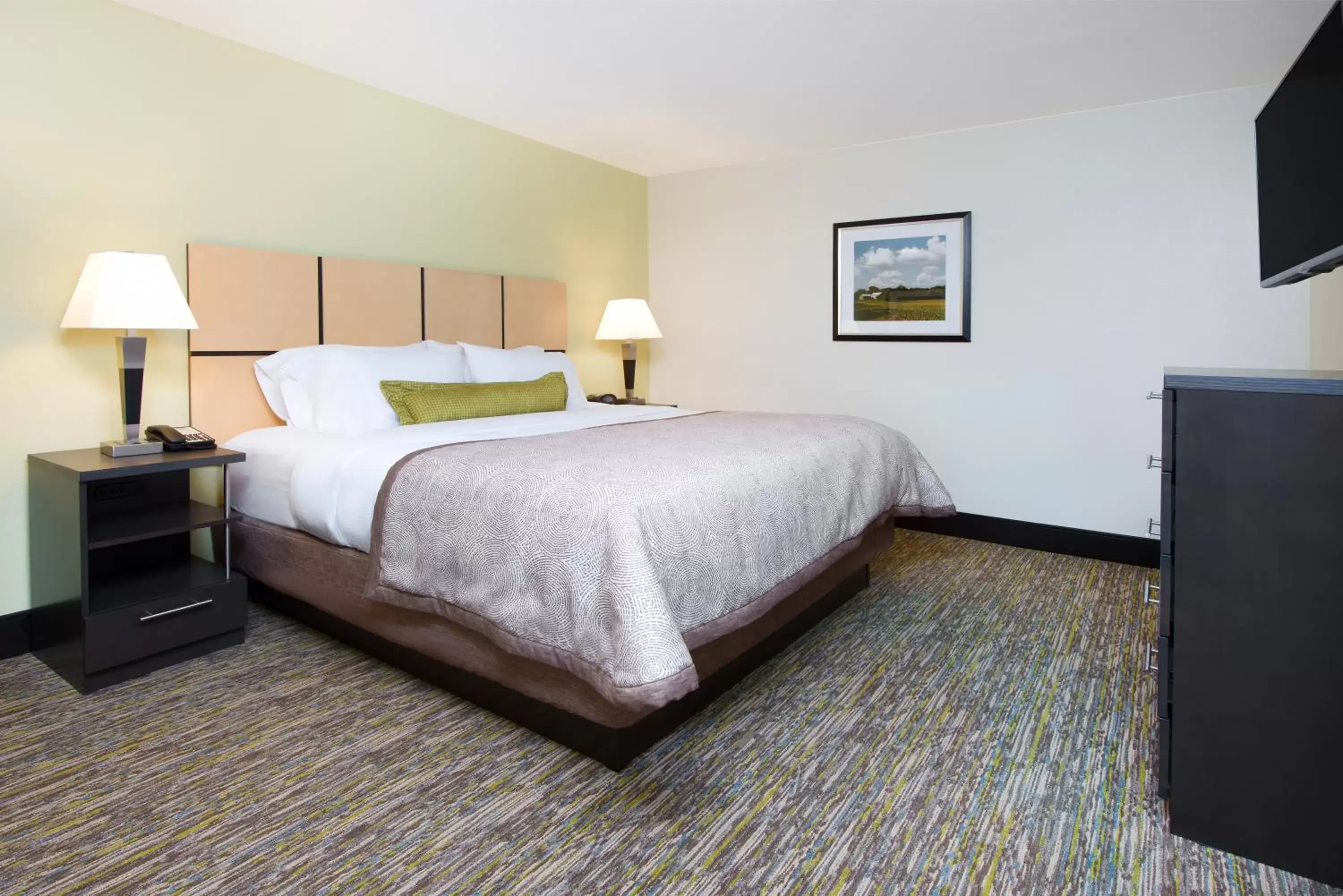One-Bedroom King Room - Hearing Accessible in Candlewood Suites Columbia Hwy 63 & I-70, an IHG Hotel One-Bedroom King Room - Hearing Accessible in Candlewood Suites Columbia Hwy 63 & I-70, an IHG Hotel