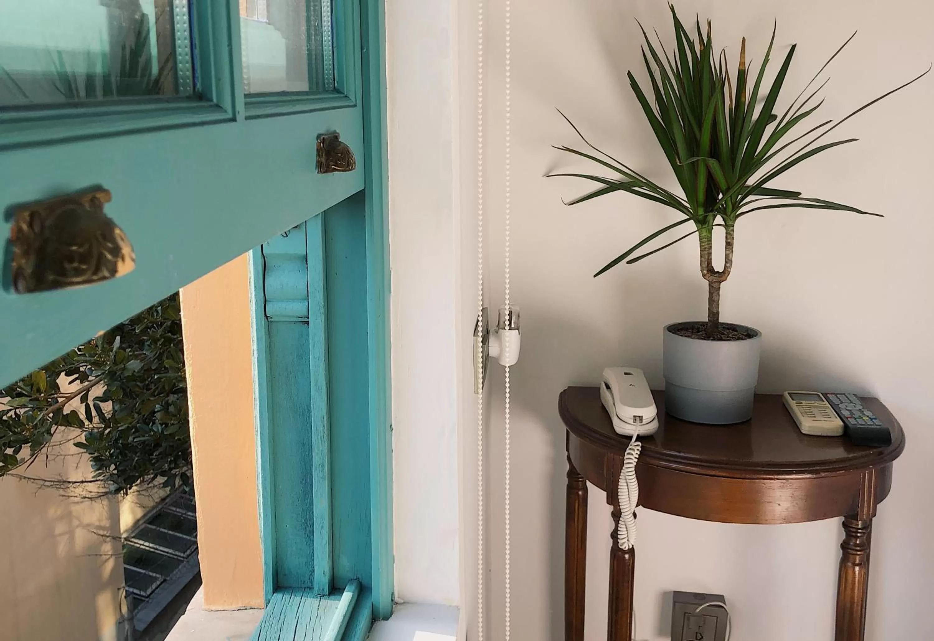 Coffee/tea facilities in House MOLA Galata