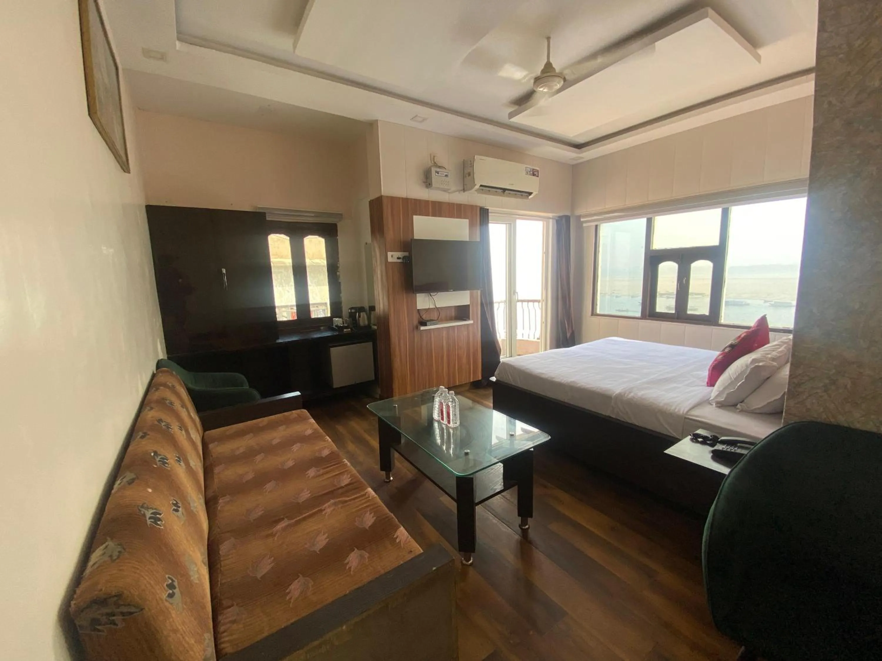 Bedroom in Hotel Sita (place on the heritage ghats of benaras)
