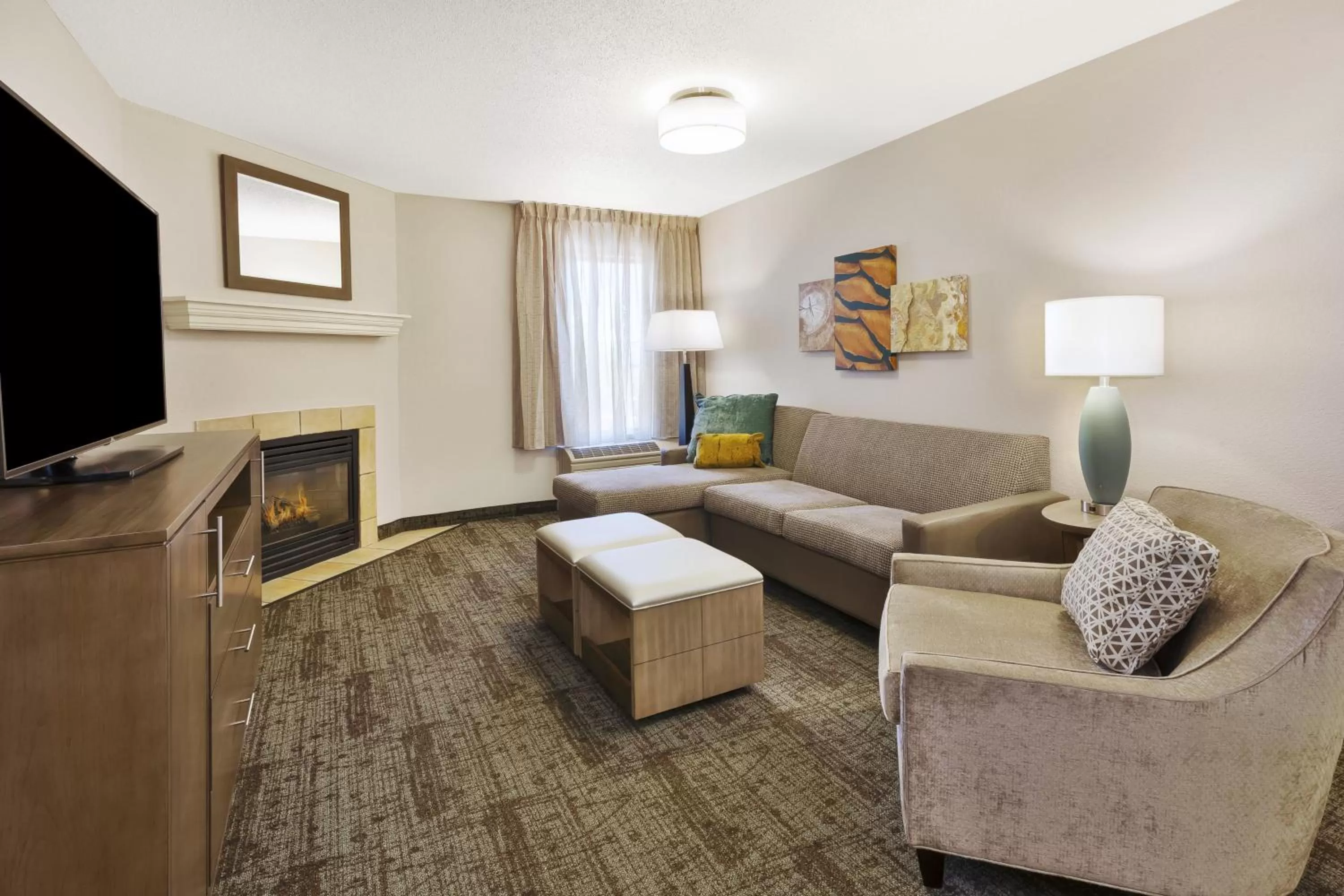 Bedroom in Staybridge Suites Columbia-Highway 63 & I-70 by IHG