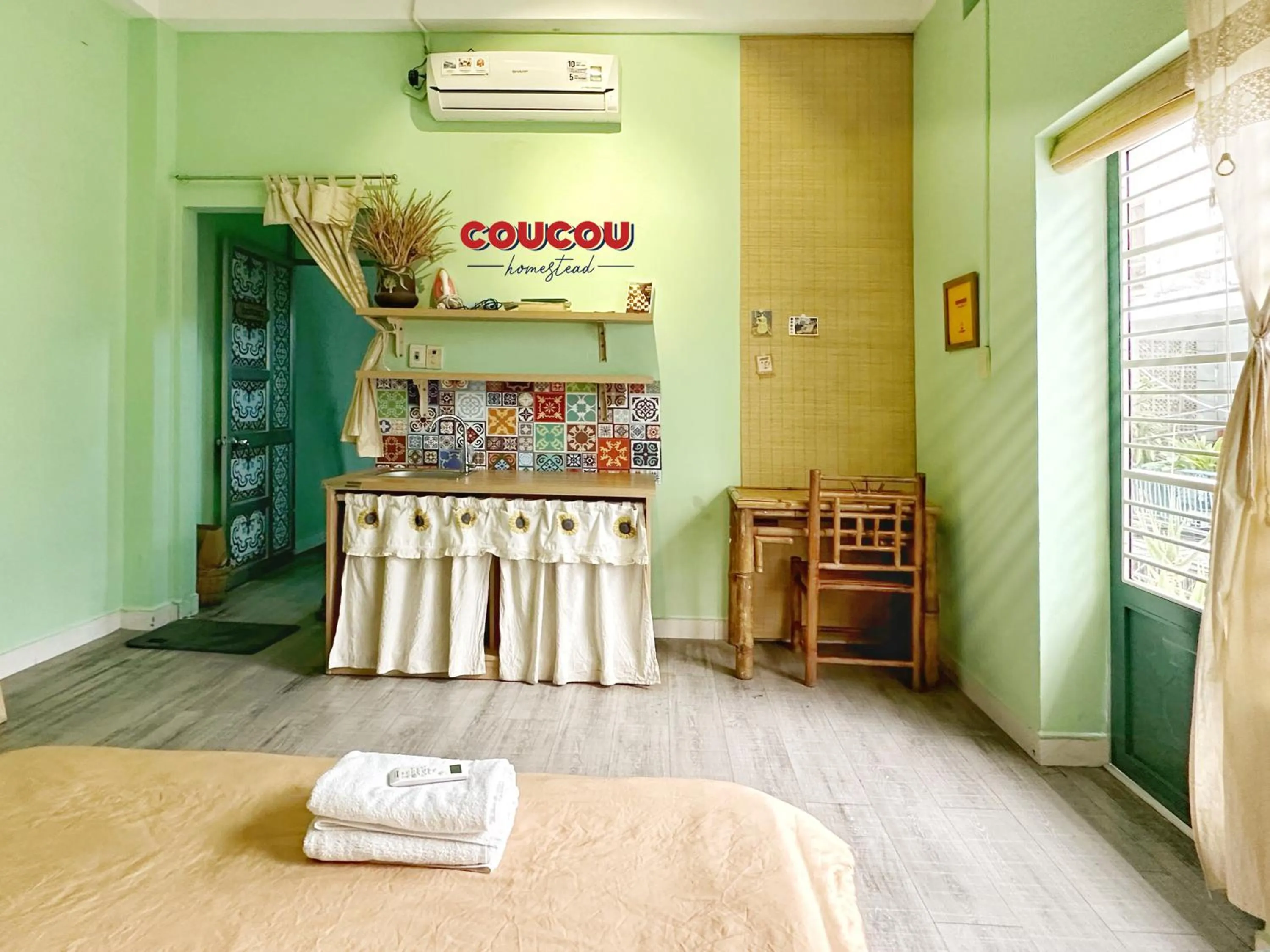 Photo of the whole room, Bed in Coucou Homestead I - Homestay & Dorm District 1