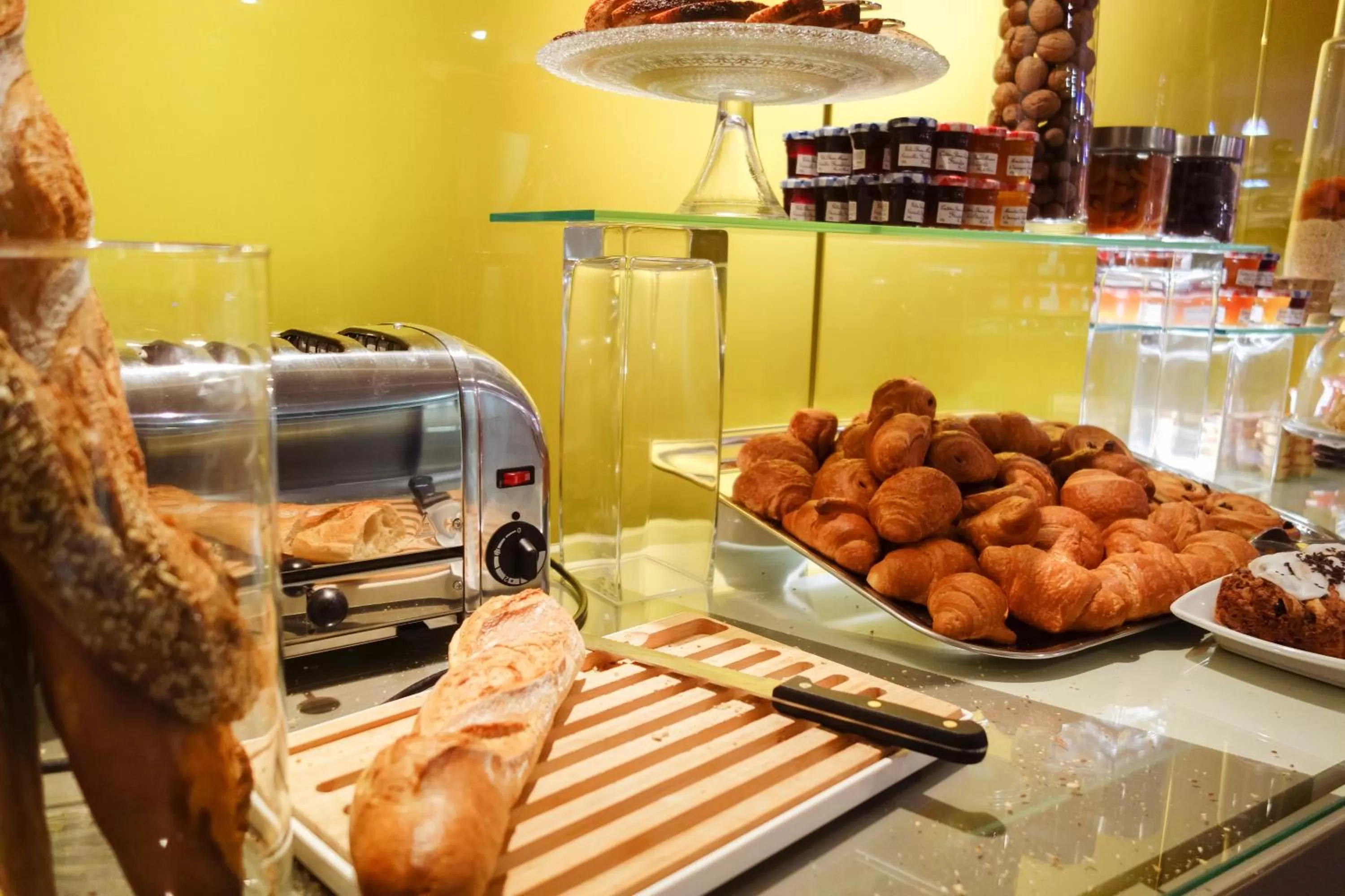 Continental breakfast in Best Western Plus Thionville Centre