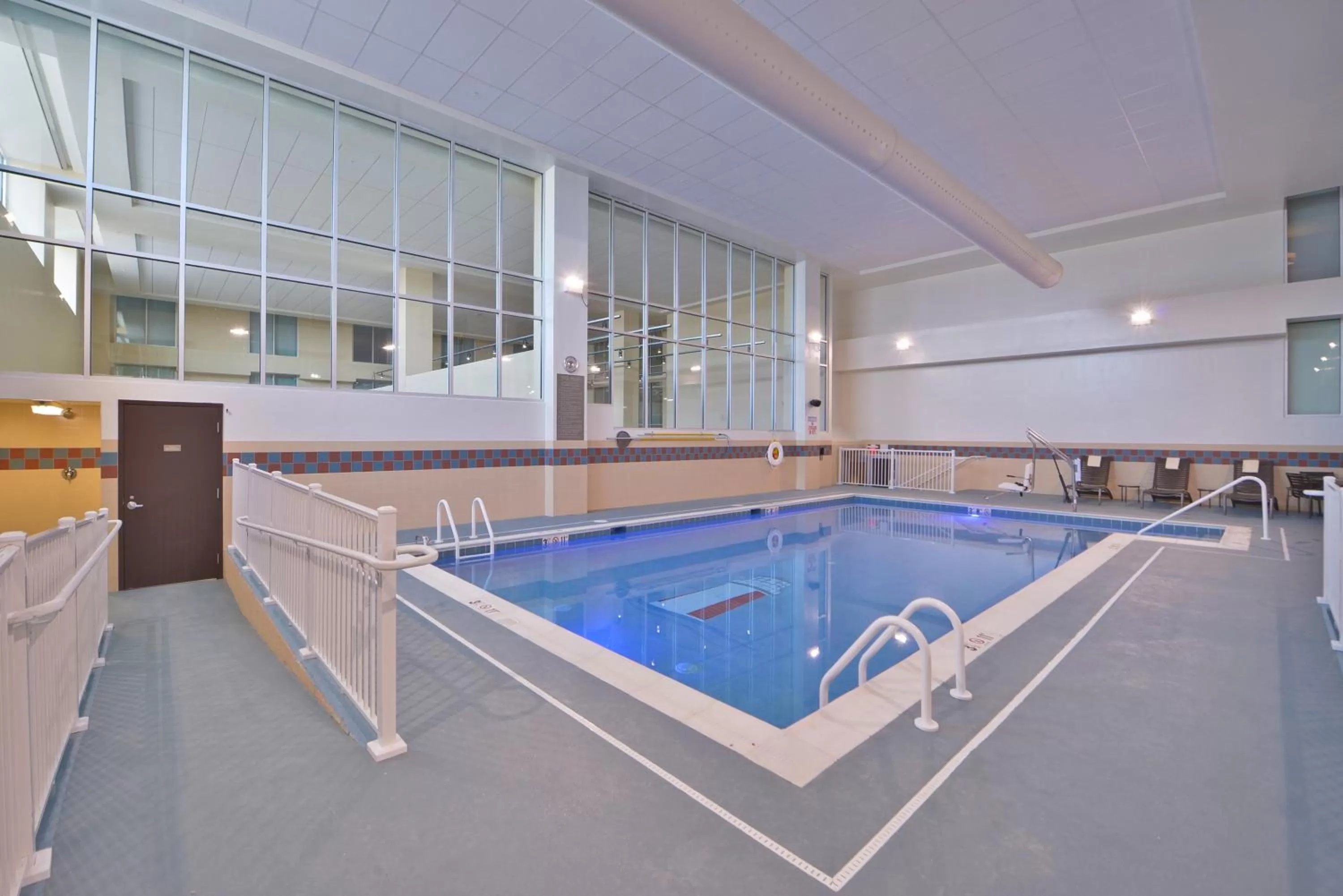 Swimming pool in Hyatt Place Dewey Beach
