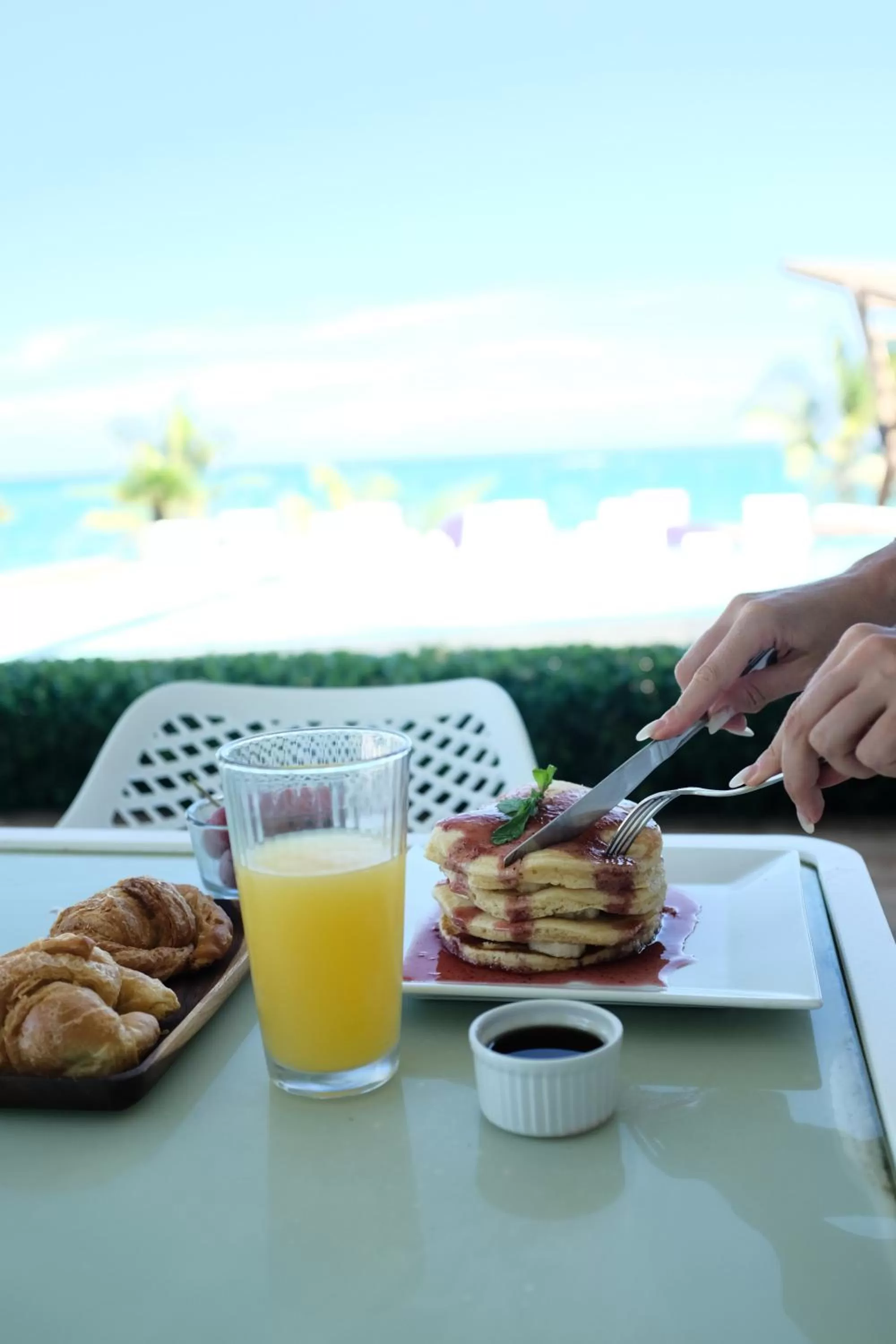 Pool view in Ultravioleta Boutique Residences