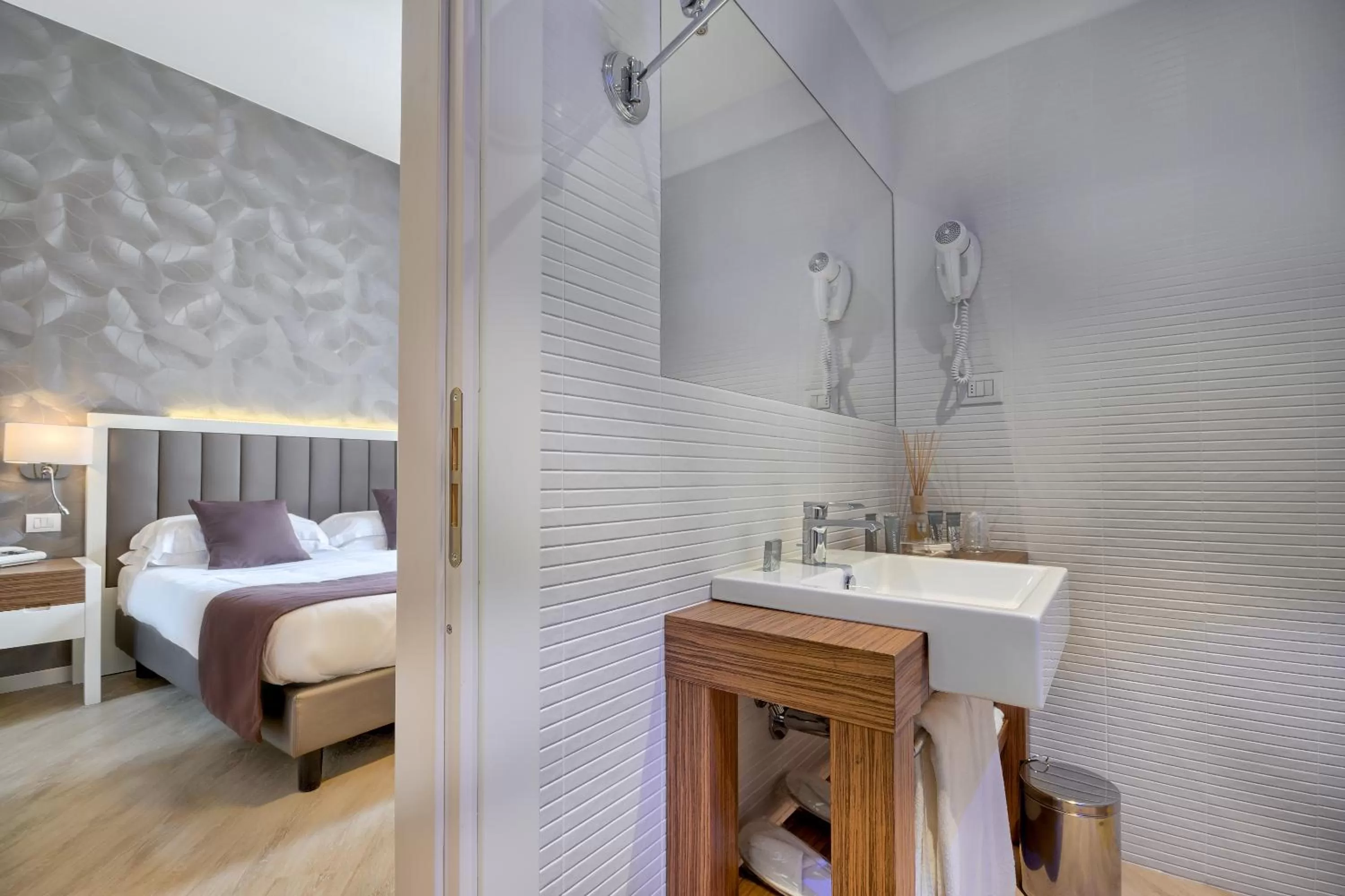 Bed in Hotel Monte Rosa