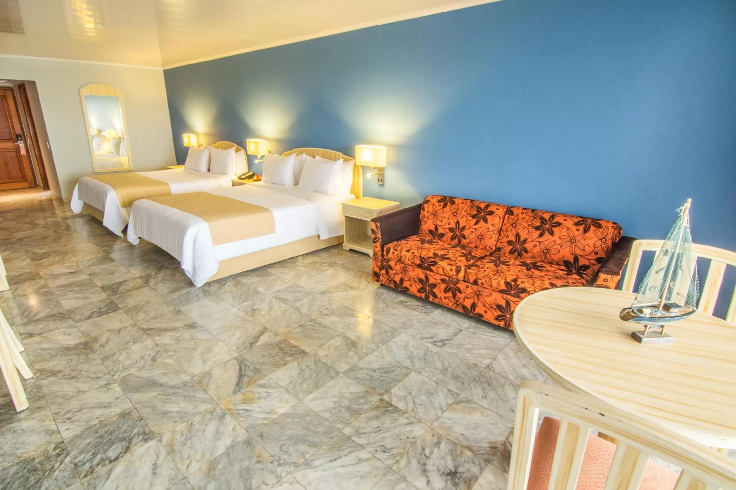 Bed in GHL Hotel Sunrise