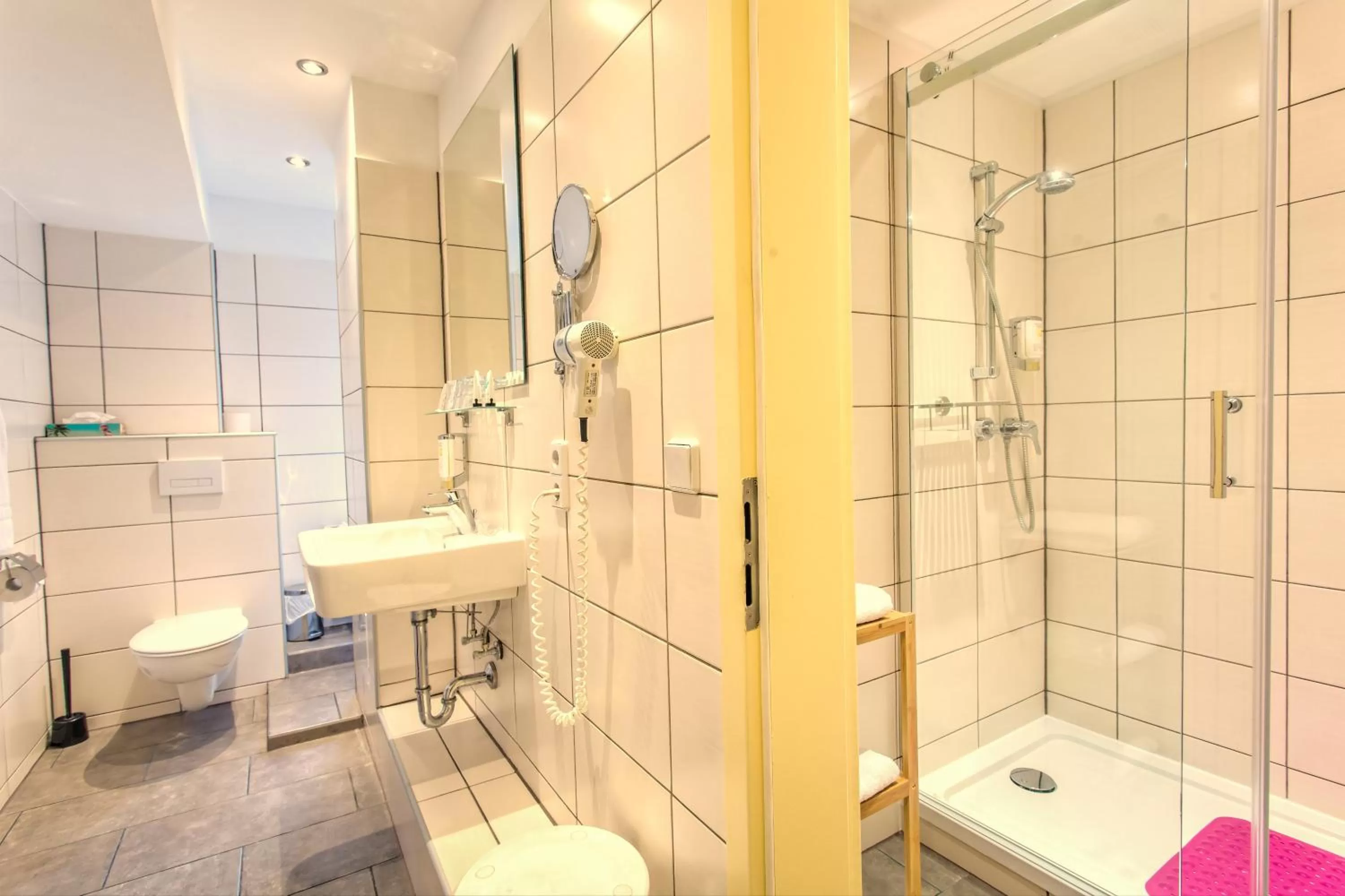 Bathroom in Hotel Zur Alten Oder- Frankfurt-Oder