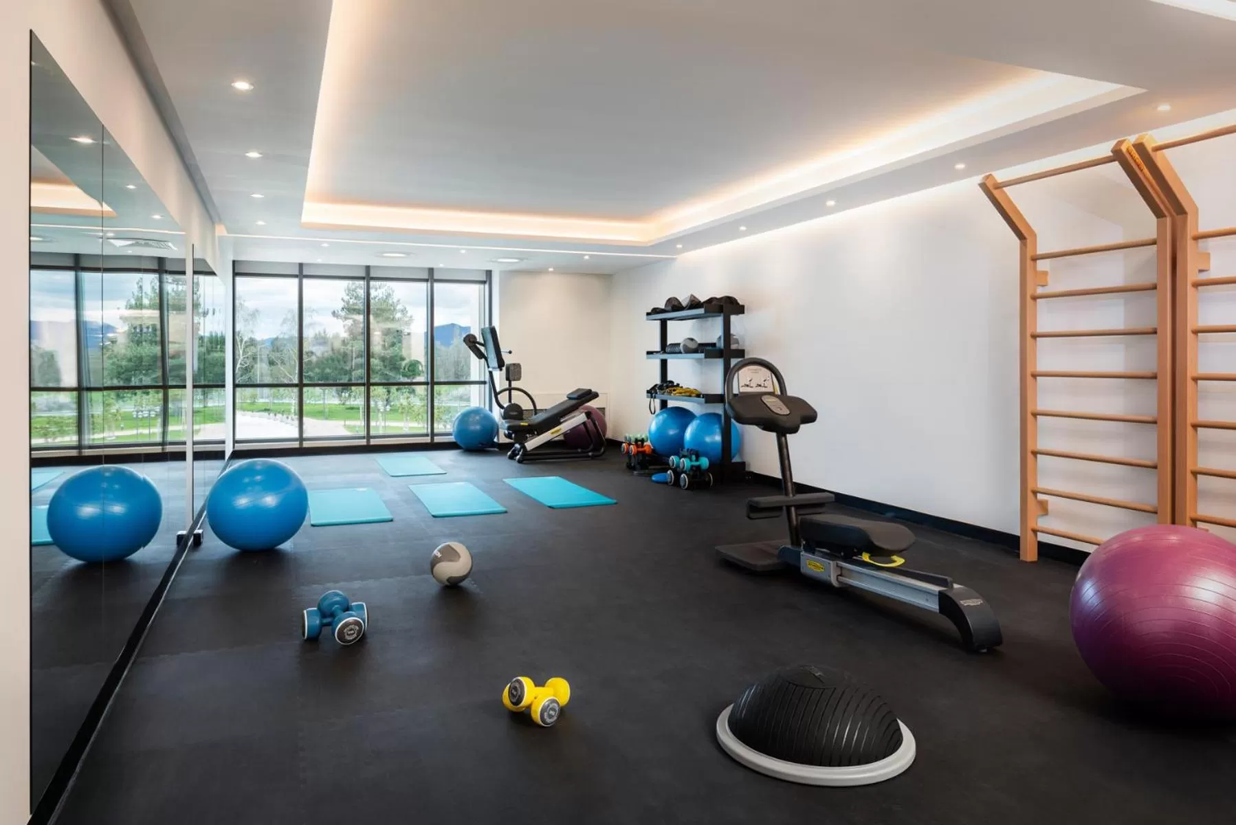Fitness centre/facilities in Kings' Valley Medical & Spa Hotel