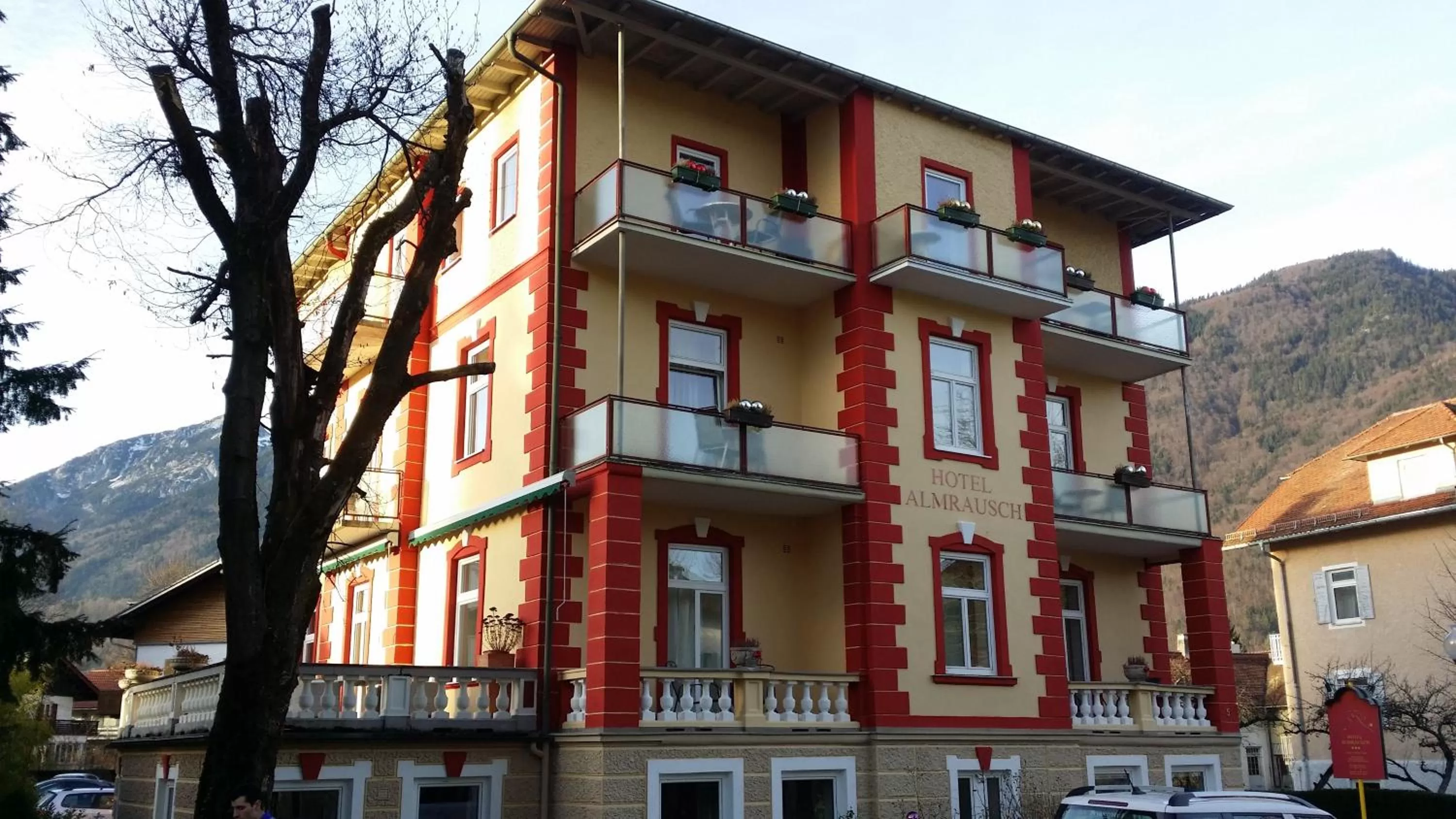 Facade/entrance, Property Building in Hotel Almrausch