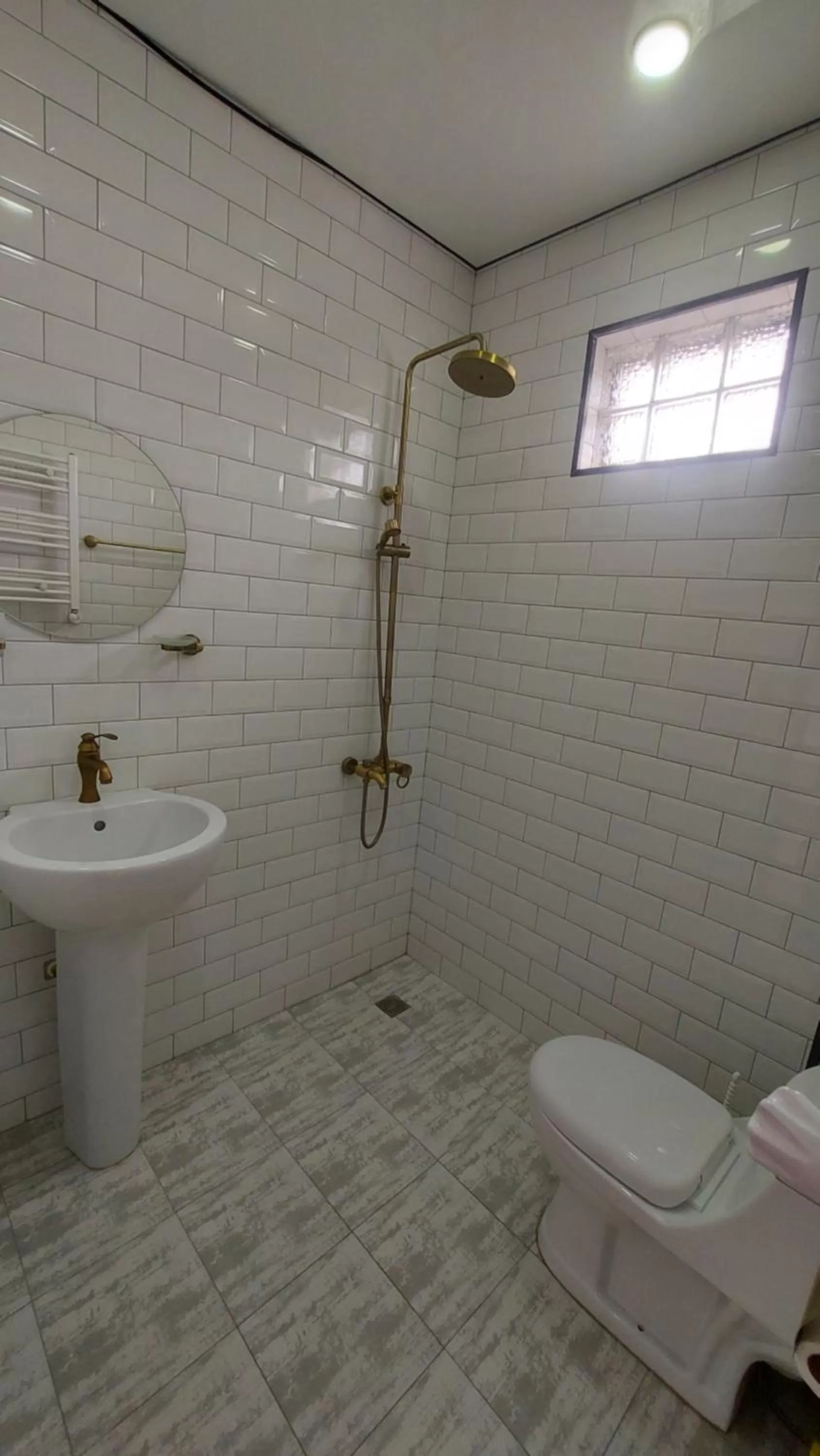 Bathroom in Level Up Hotel & Restaurant