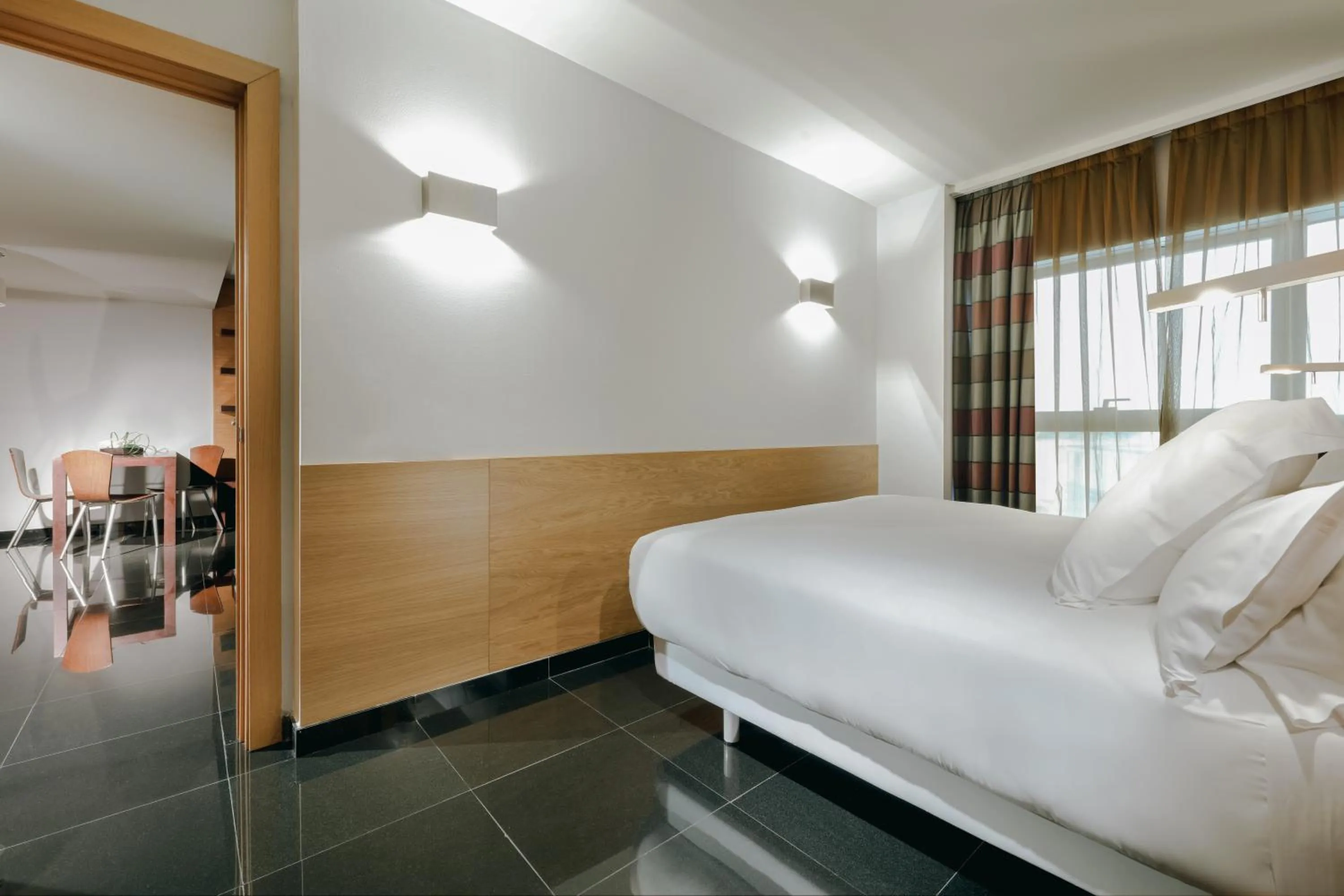 Bed in Hesperia Fira