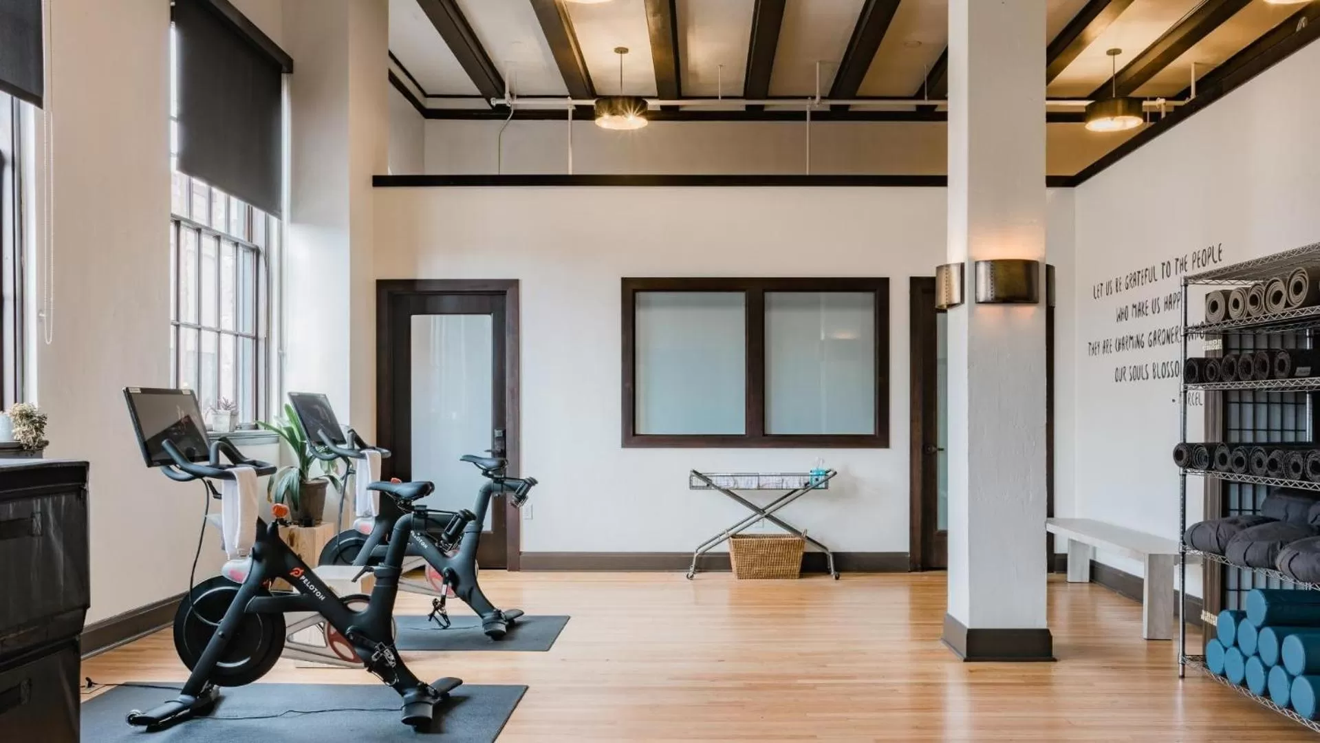 Fitness centre/facilities in SCP Redmond Hotel