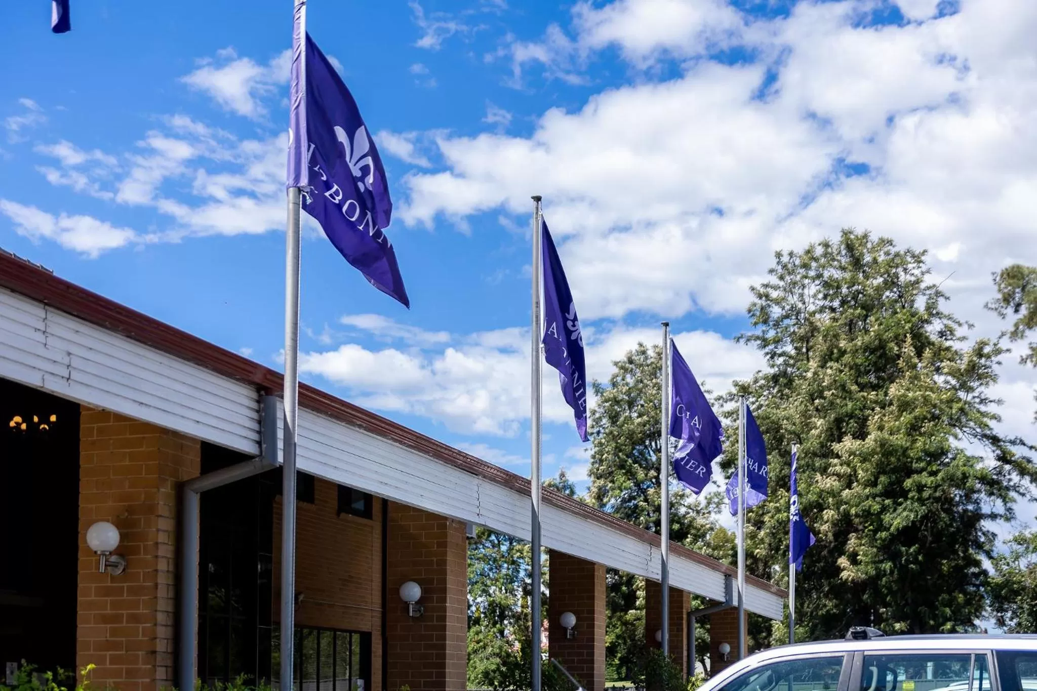 Property building in Charbonnier Motor Inn