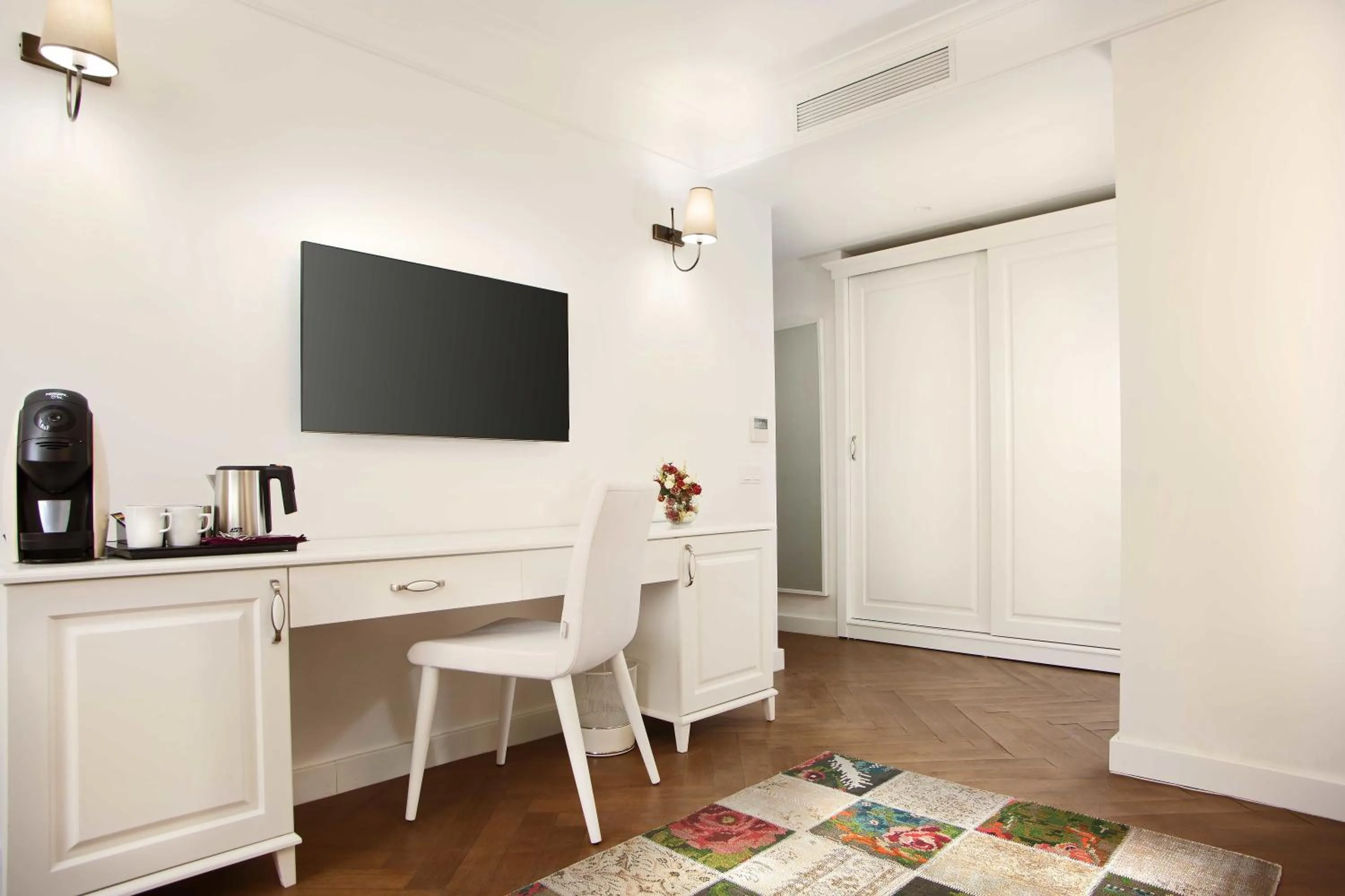 Day in Astan Hotel Galata