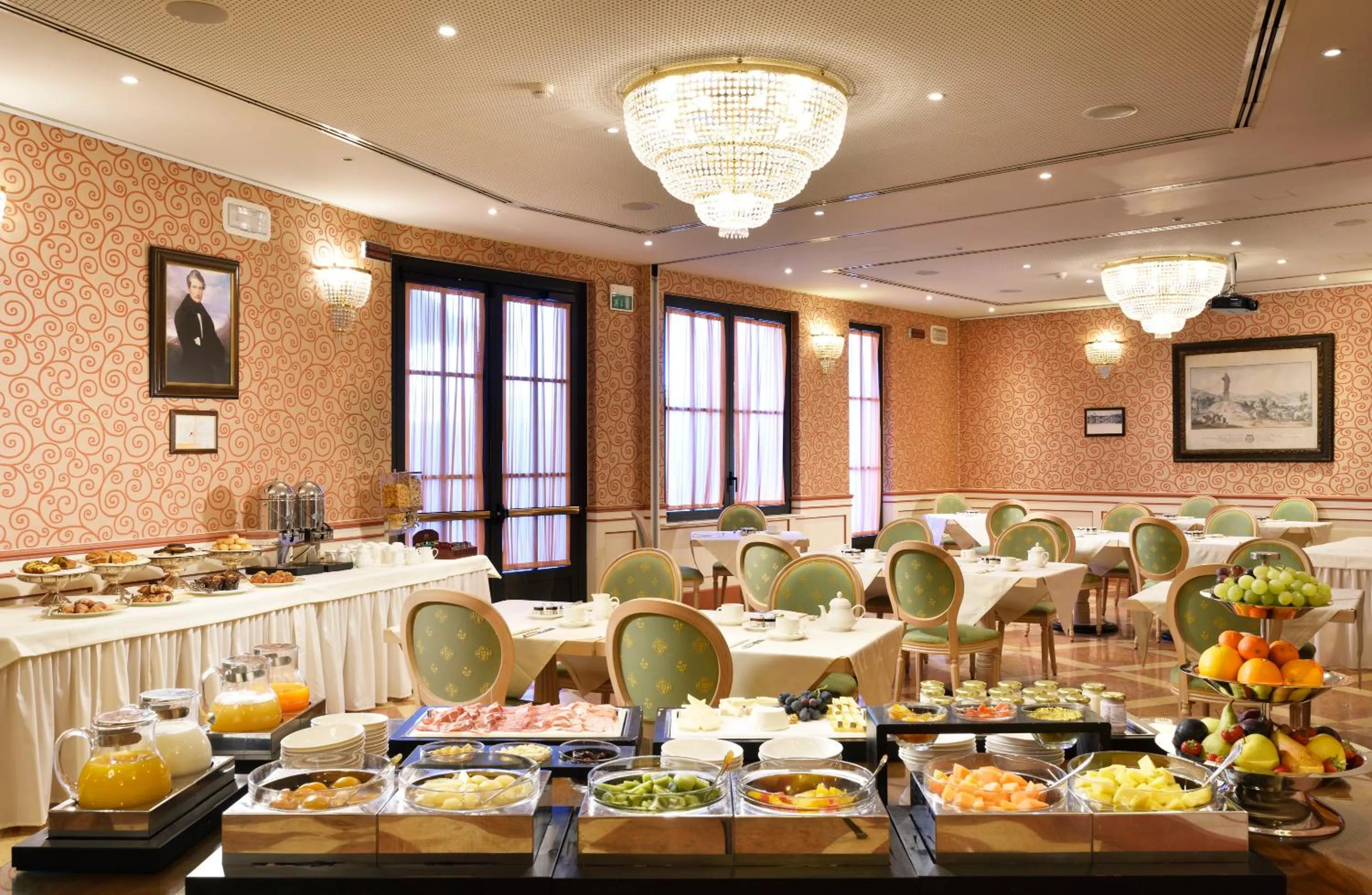 Buffet breakfast in Castello Dal Pozzo Resort Lago Maggiore - Preferred Hotels & Resorts