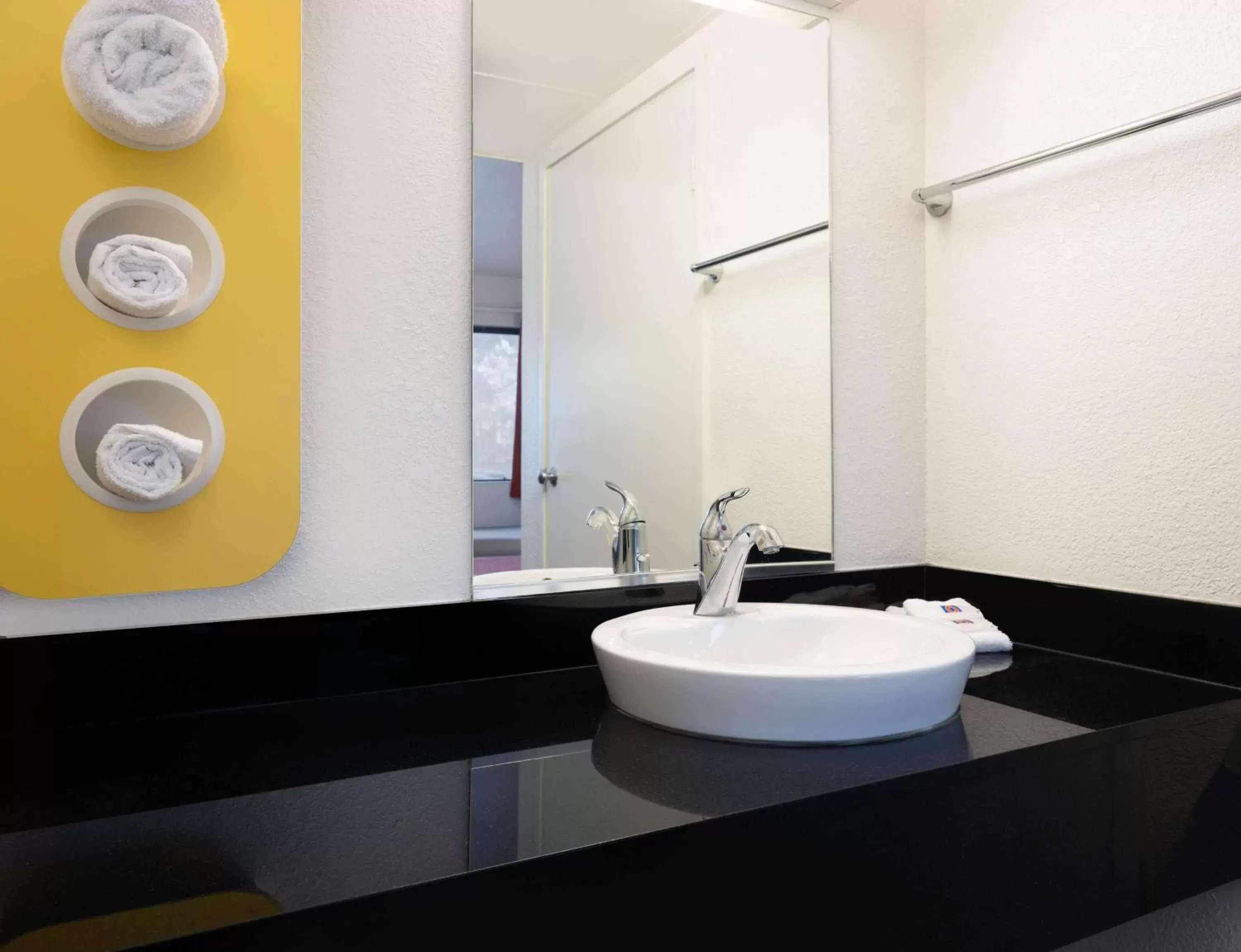 Single Room - Disability Access in Motel 6-Santa Maria, CA - North Single Room - Disability Access in Motel 6-Santa Maria, CA - North