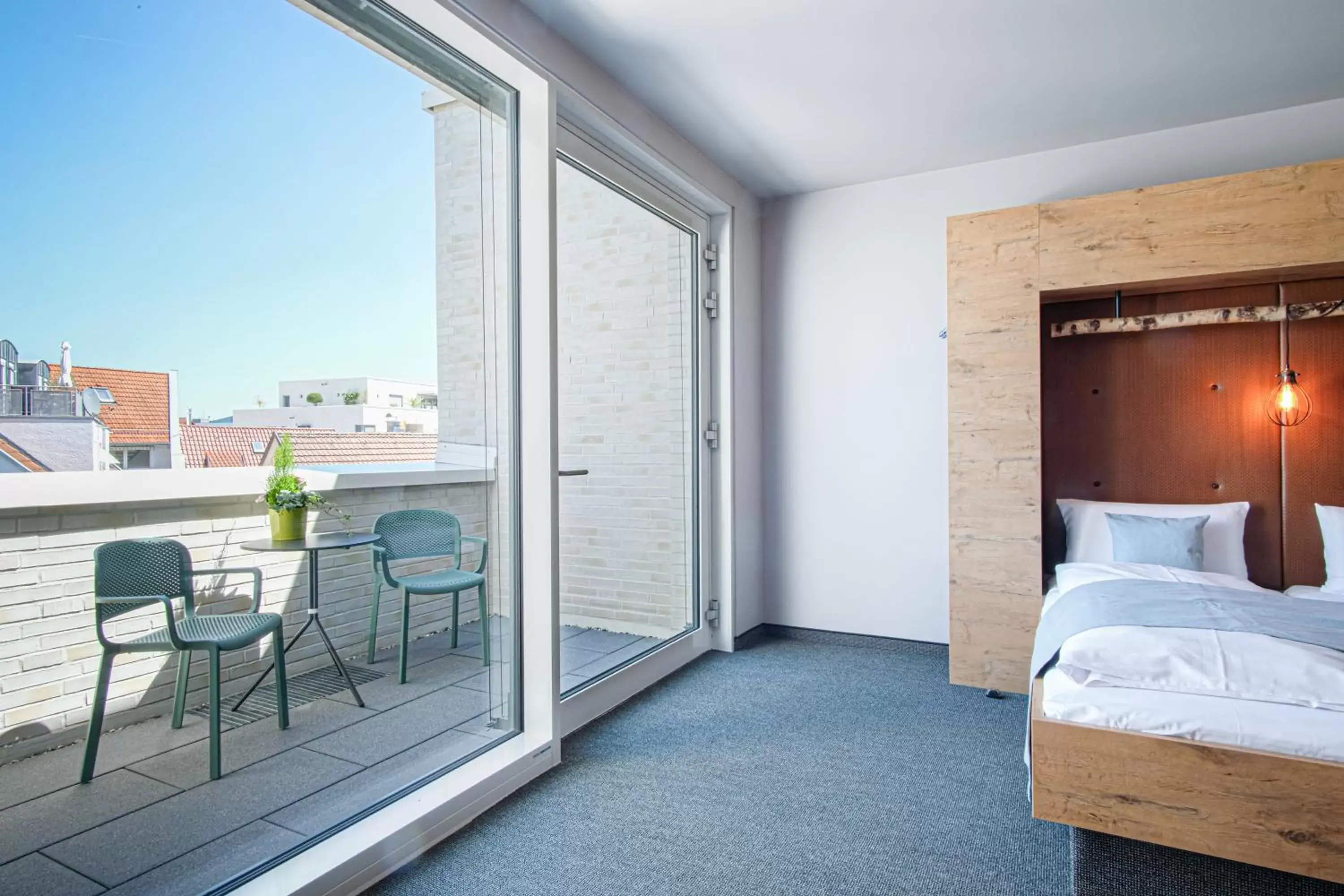 Double Room with Terrace in RiKu HOTEL Göppingen Double Room with Terrace in RiKu HOTEL Göppingen