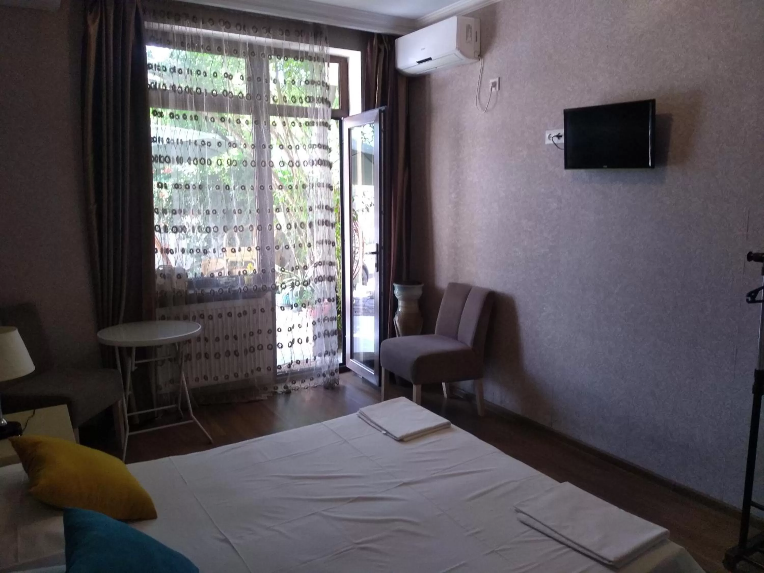 TV/Entertainment Center in Old Capital