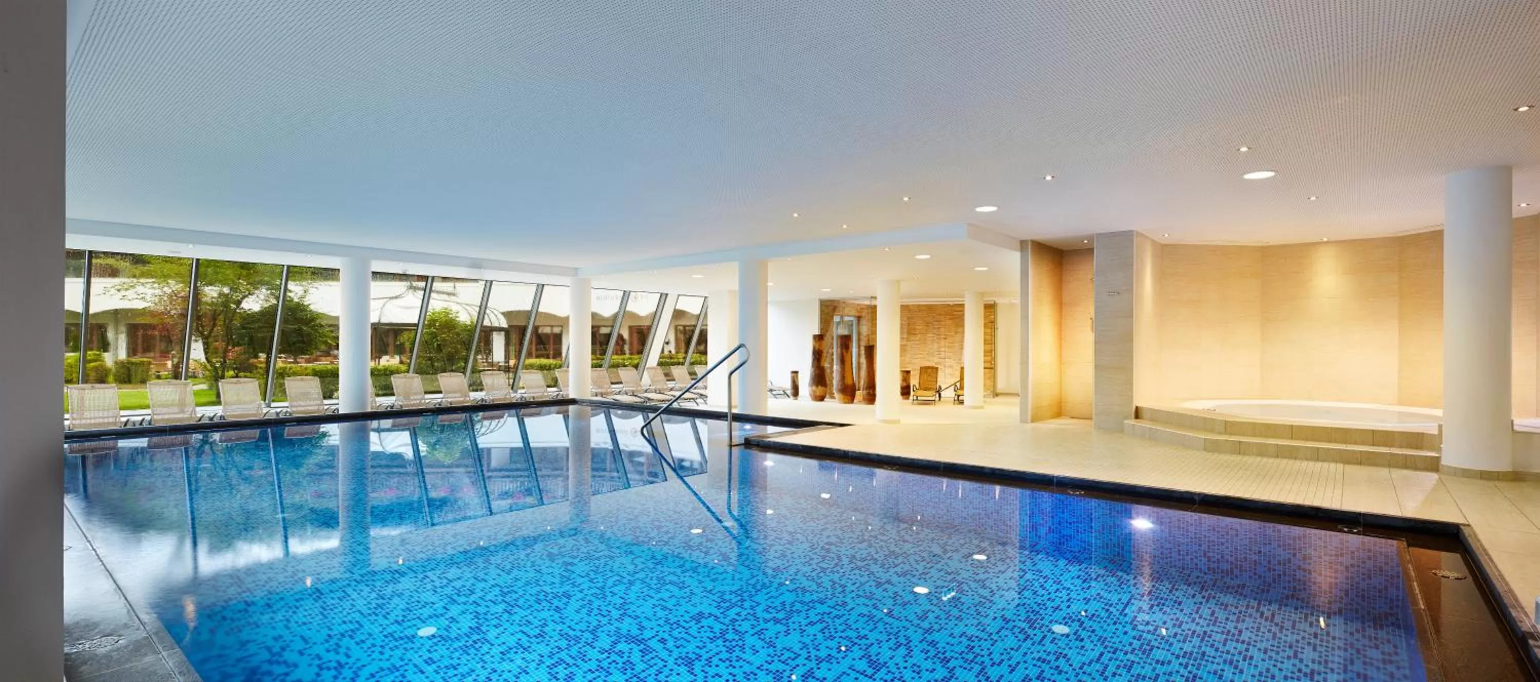 Swimming pool in Das Alpenhaus Kaprun