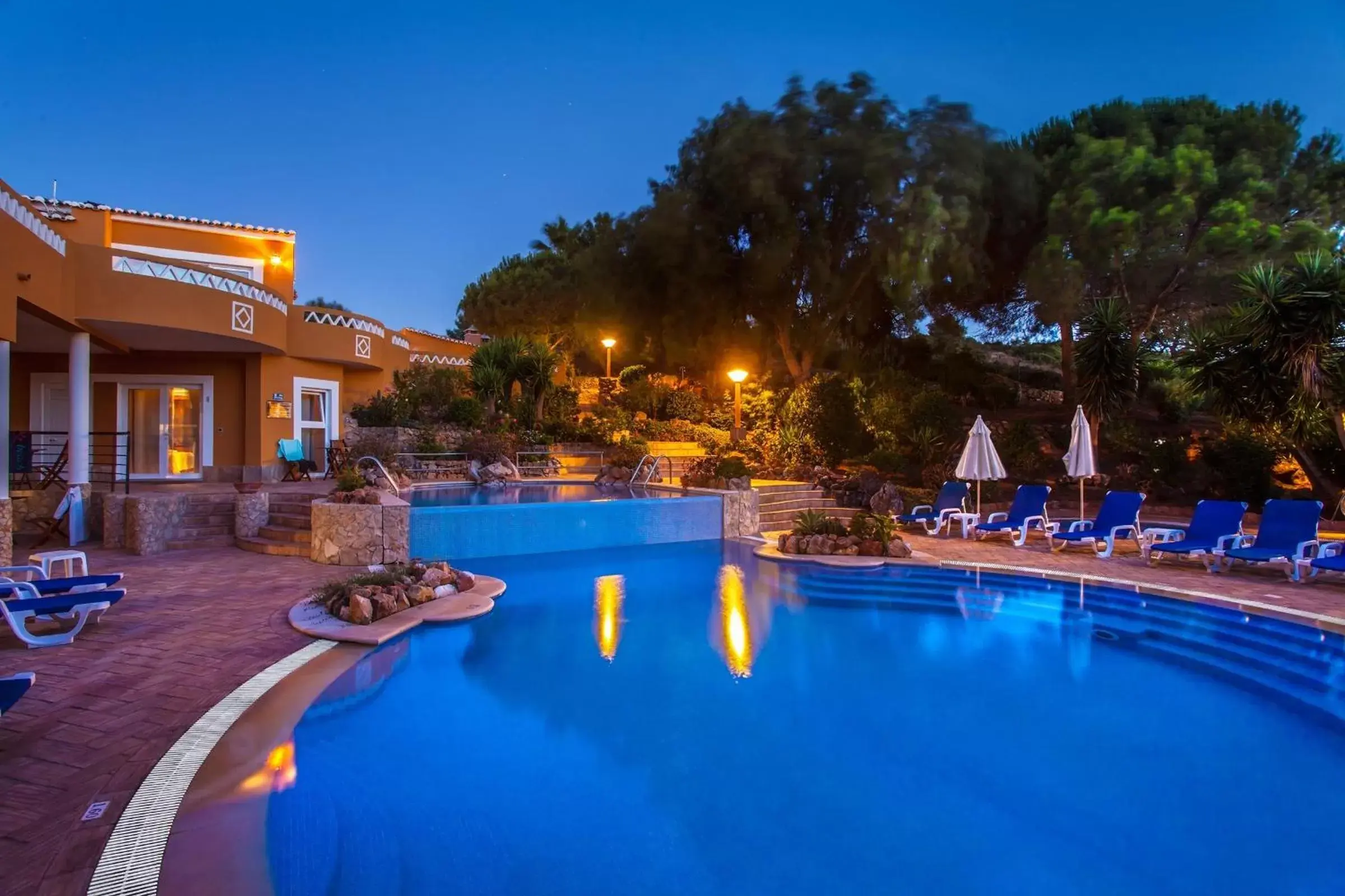 Montinho De Ouro Montinho De Ouro