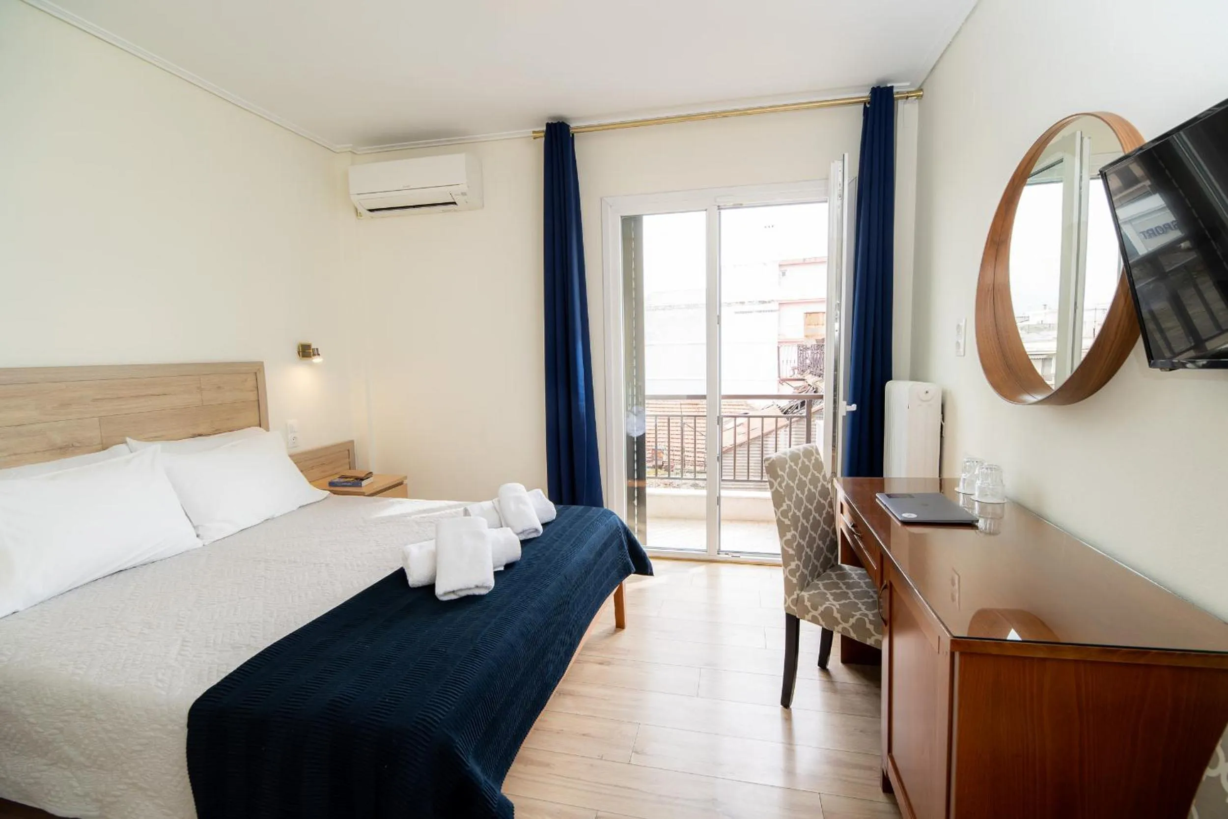 Photo of the whole room, Bed in Hotel Philippos