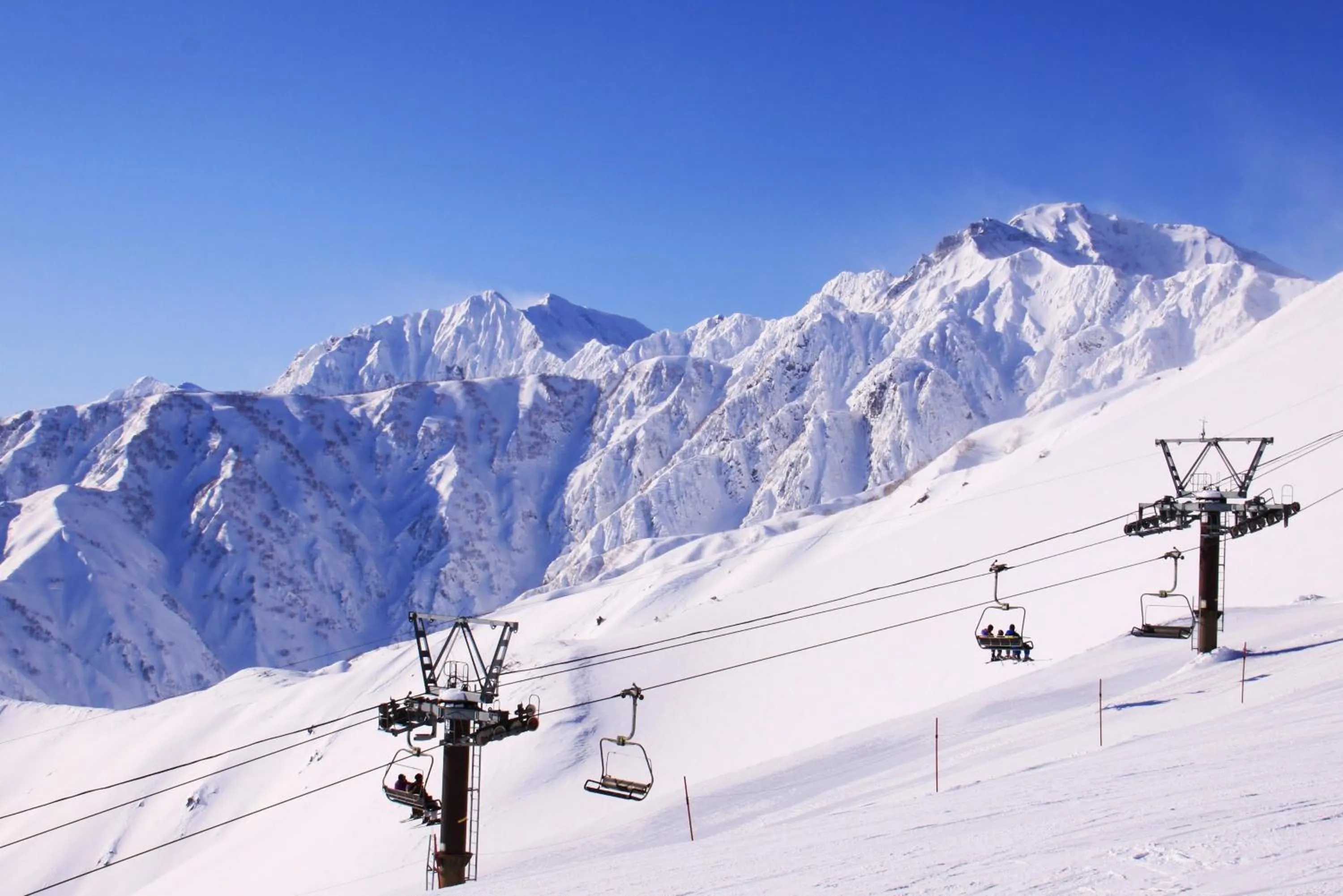 Skiing in Hotel Hakuba
