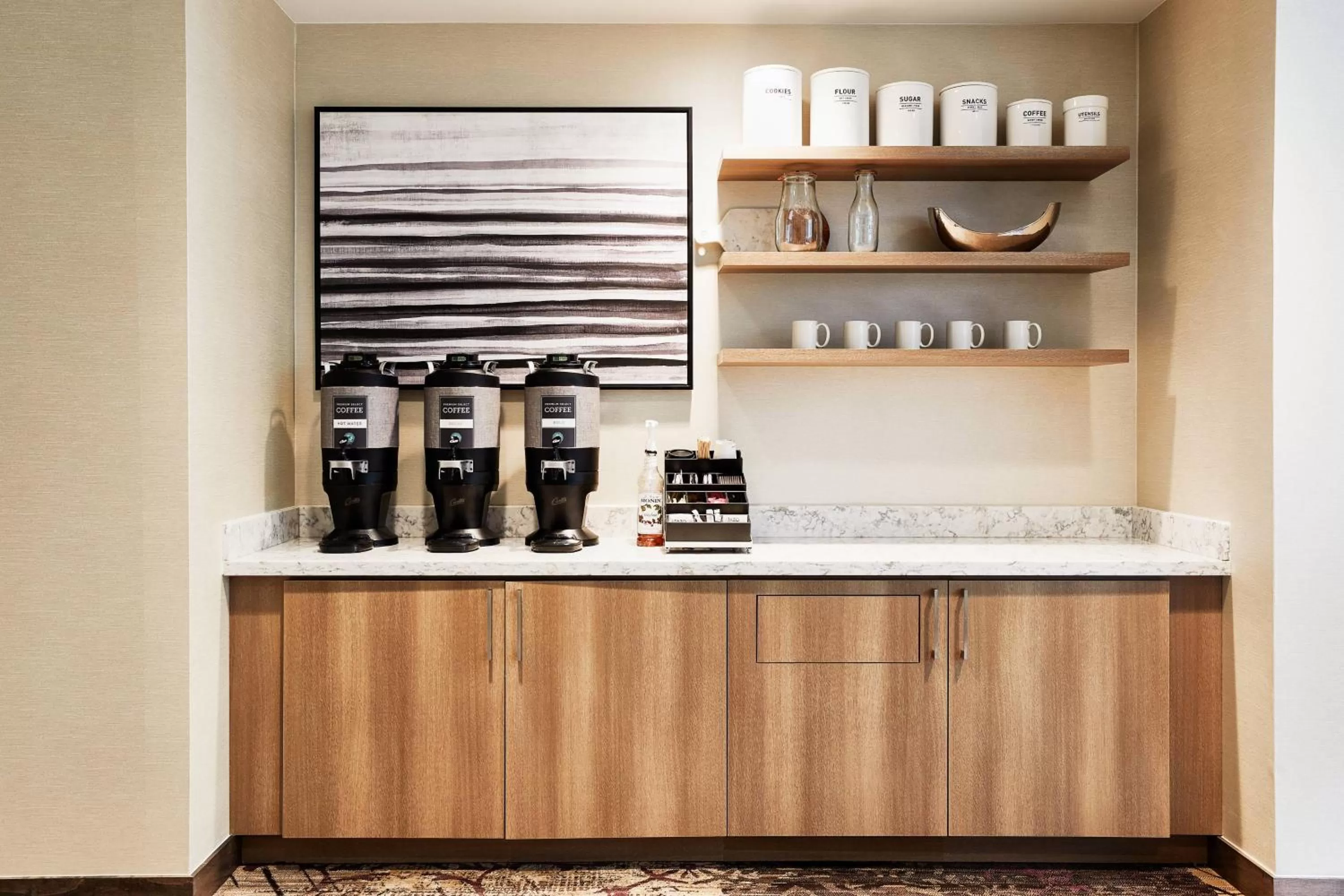 Restaurant/places to eat in Residence Inn By Marriott Dallas By The Galleria