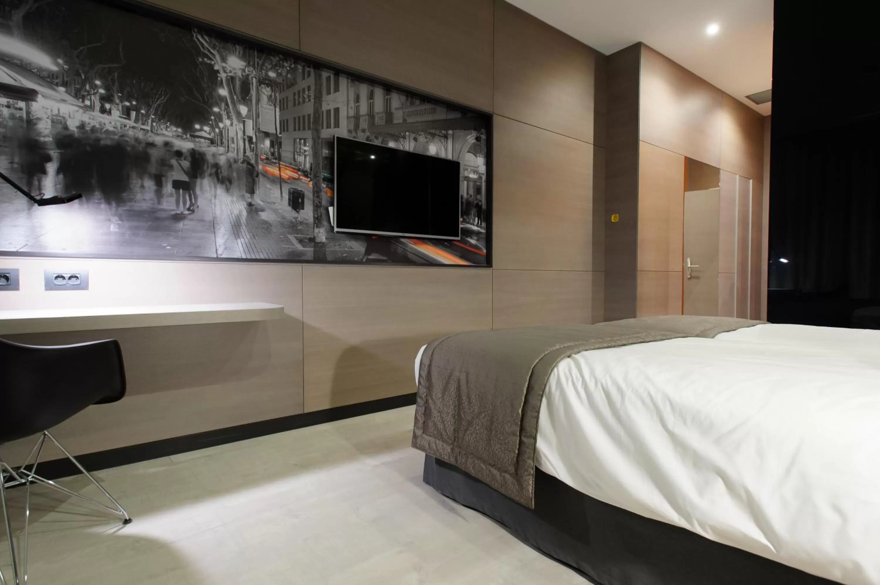 Bed in Negresco Princess 4* Sup